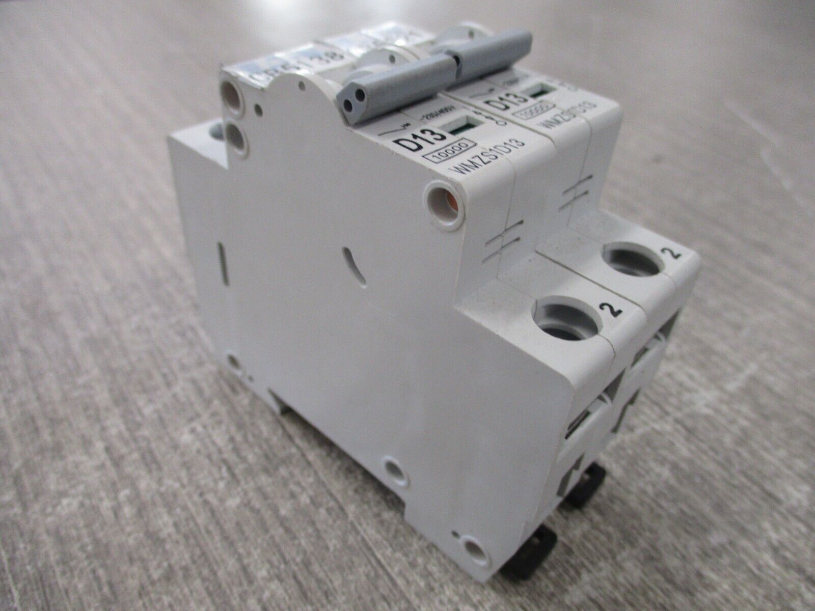 Eaton Circuit Breaker WMZS1D13 13A 230/400V 1P *Lot of 2* Used