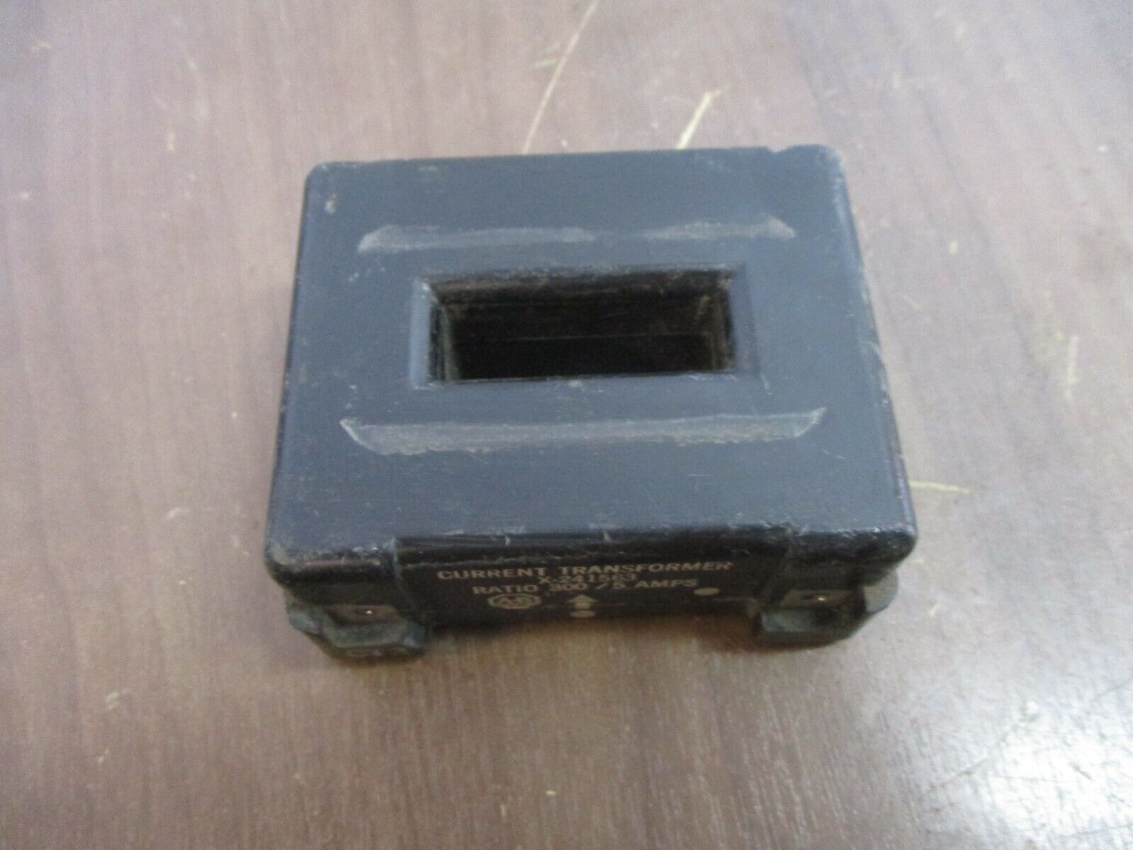 Square D Current Transformer X-241563 Ratio: 300:5A *No Terminal Screws* Used
