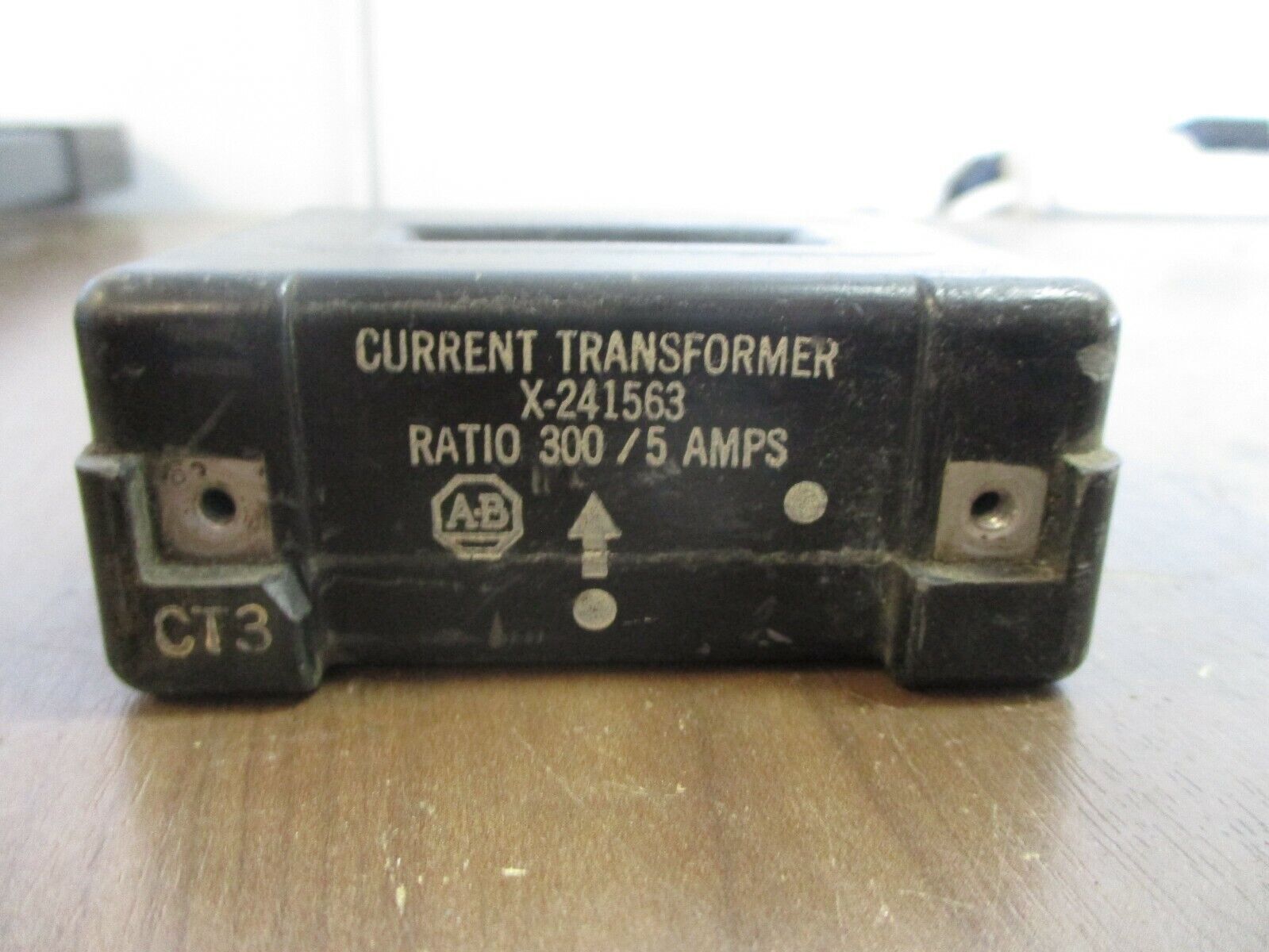 Square D Current Transformer X-241563 Ratio: 300:5A *No Terminal Screws* Used