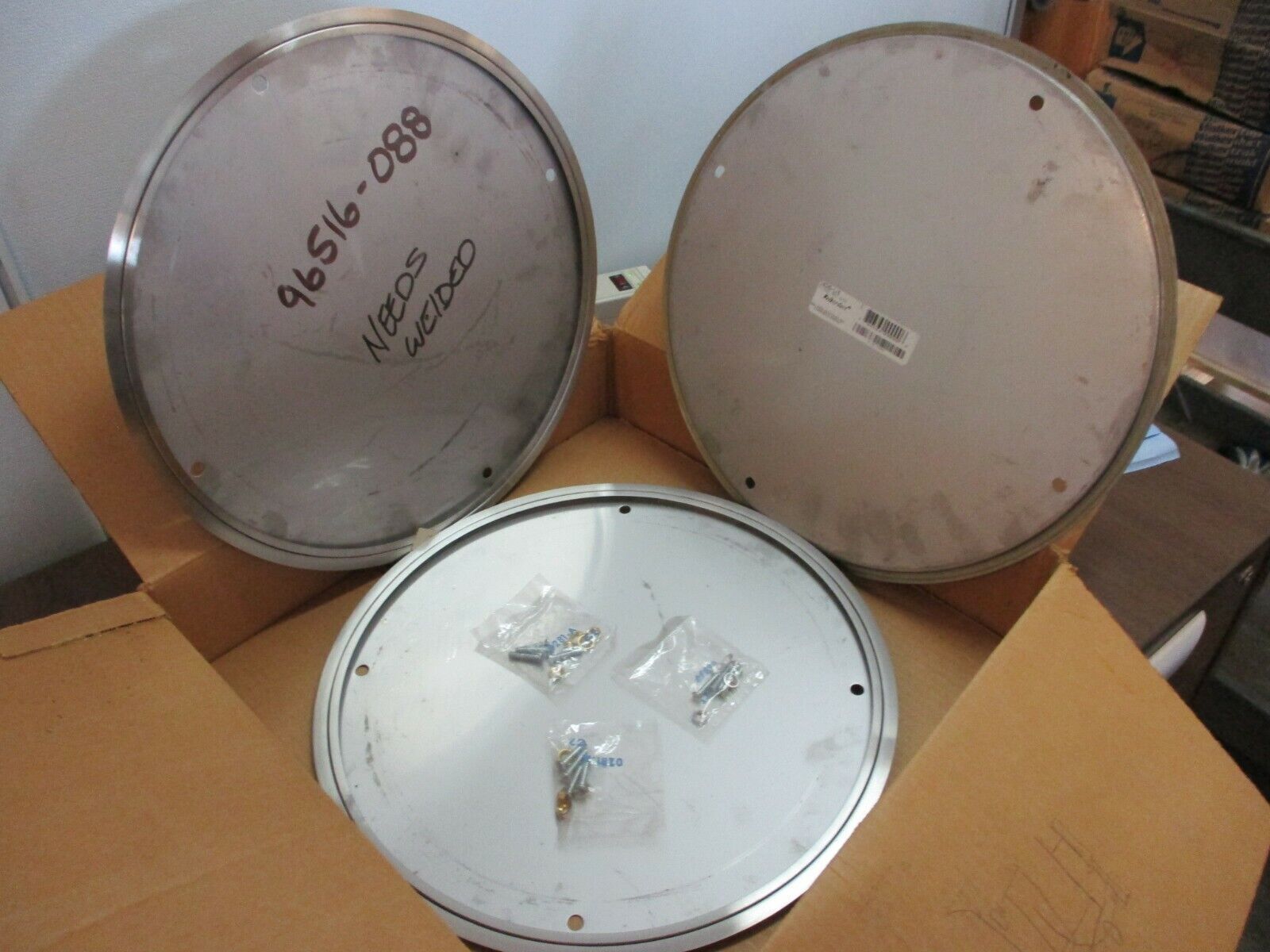 Walker Stainless Steel 2-Flanged Carpet Holder 14CHS-1/4 *Box of 3* New Surplus