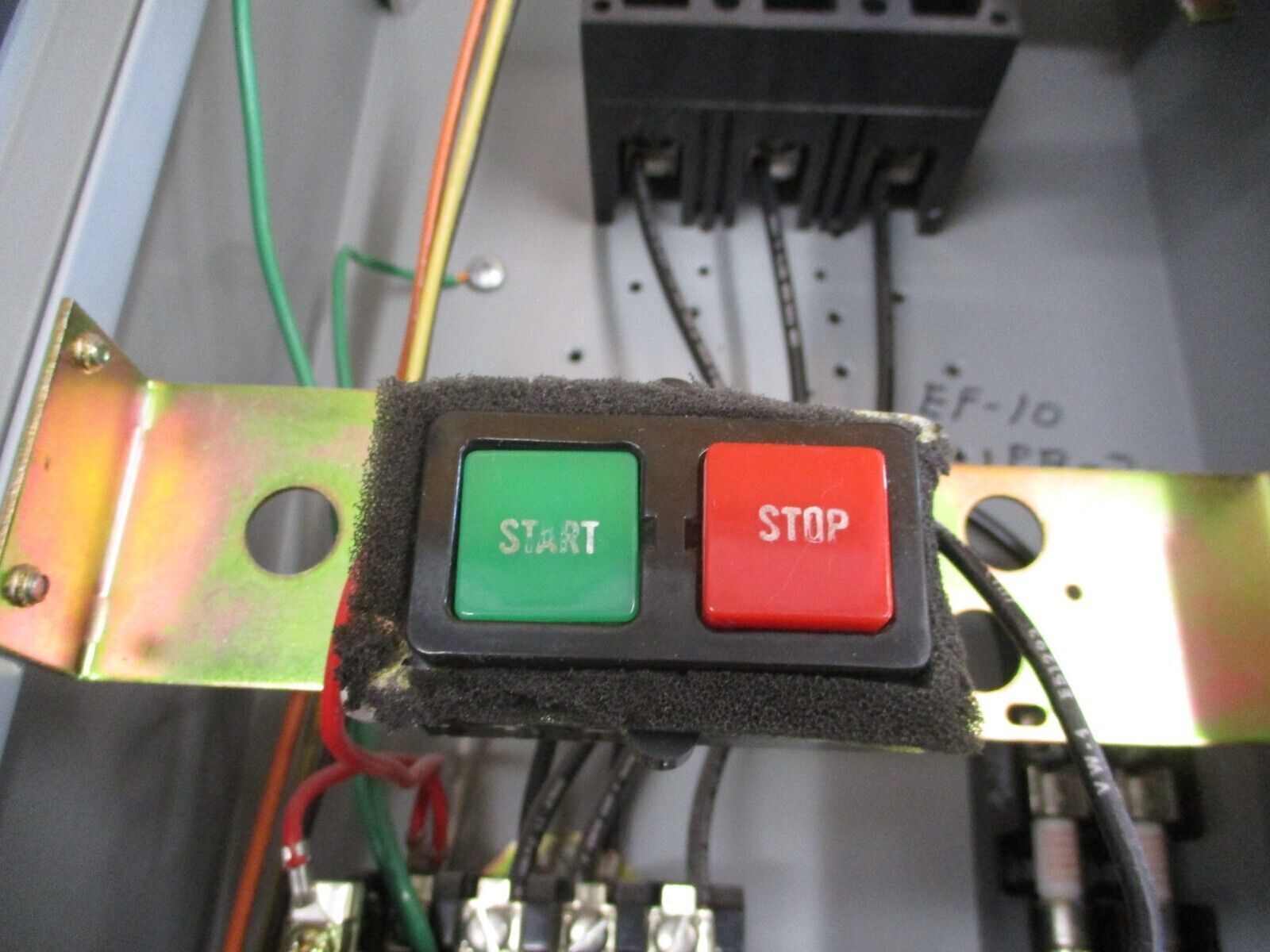 GE Size 0 Breaker Combination CR387B1046AAATBA 115-120V Coil 3A TEC36003 Breaker