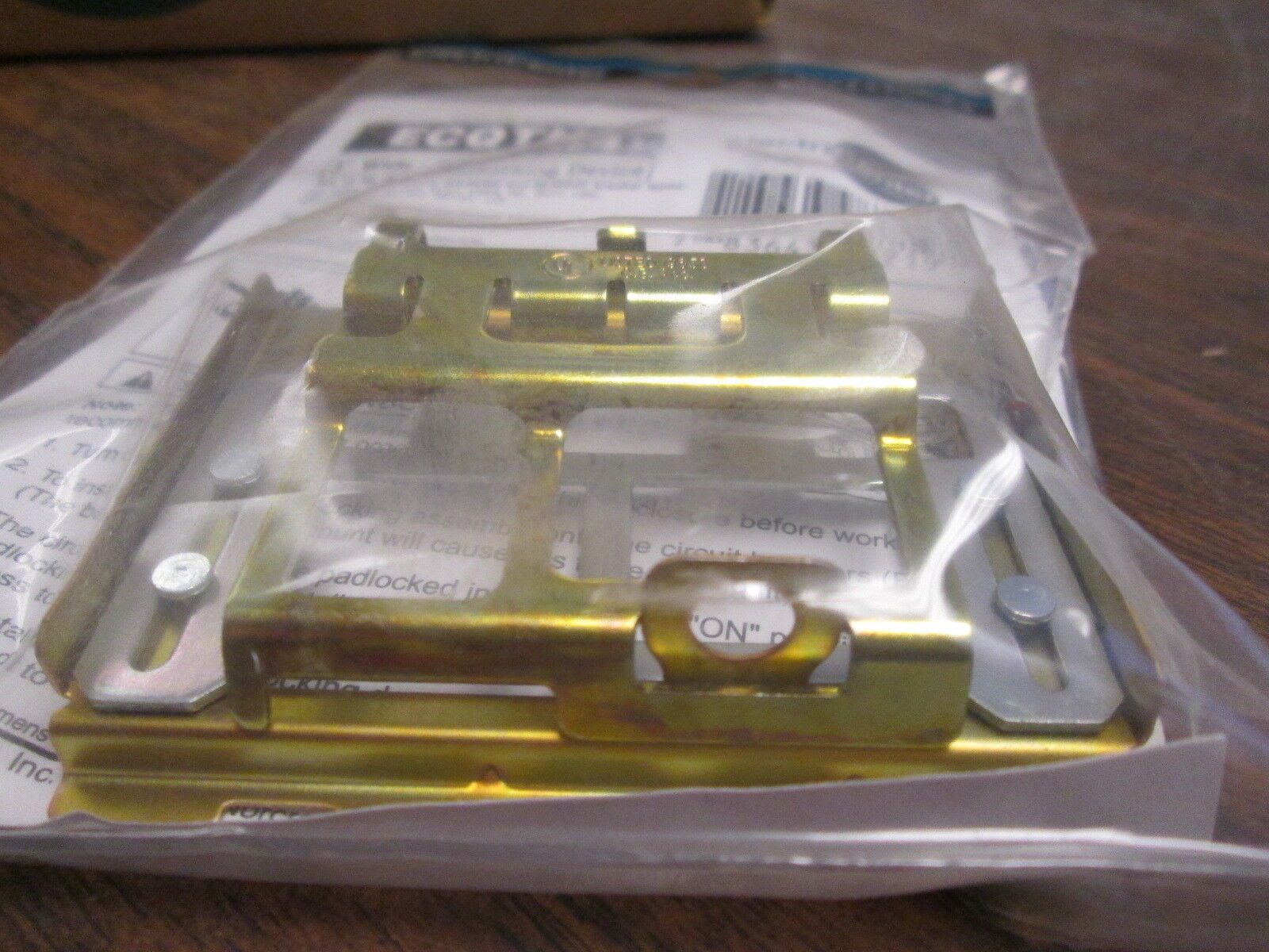 Siemens ElectriCenter Padlocking Device ECQTH4 3" Wide *Box of 18* New Surplus