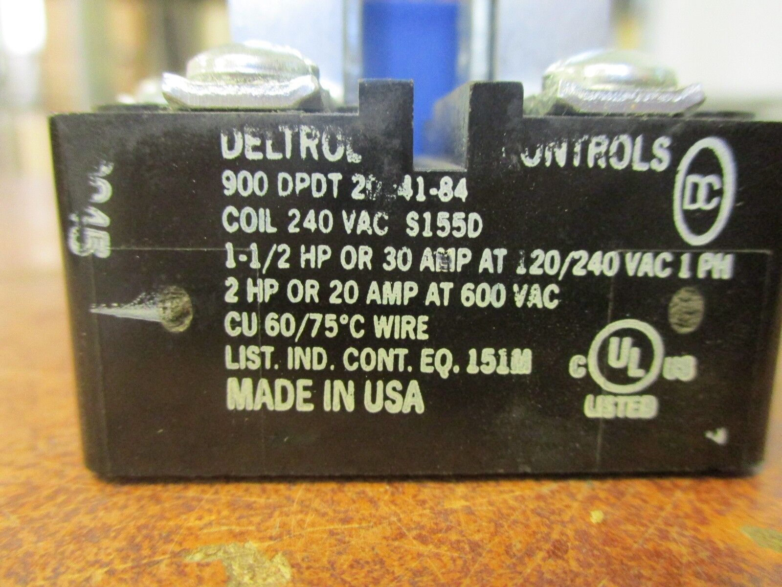 Deltrol Controls Relay 900DPDT20041-84 240VAC 30A Used