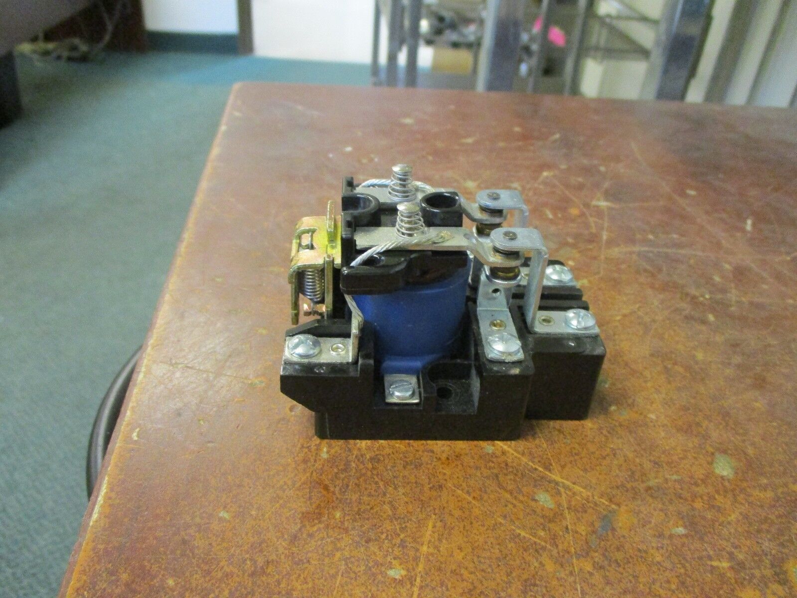 Deltrol Controls Relay 900DPDT20041-84 240VAC 30A Used