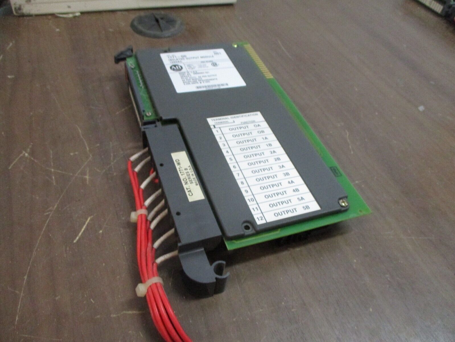Allen-Bradley Isolated Output Module 1771-OD Rev. H01 120VAC Used