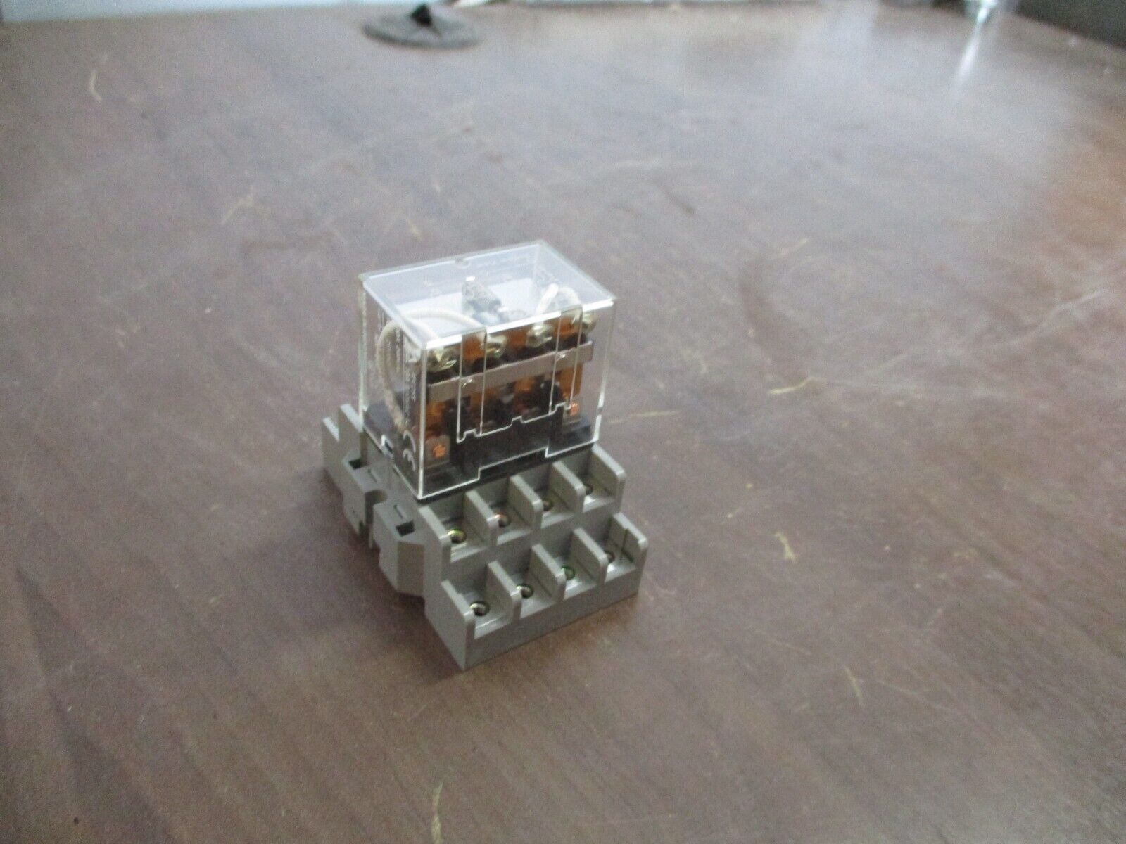 Omron Relay LY4 24VDC Coil w/ Base *Missing Terminal Screws* Used
