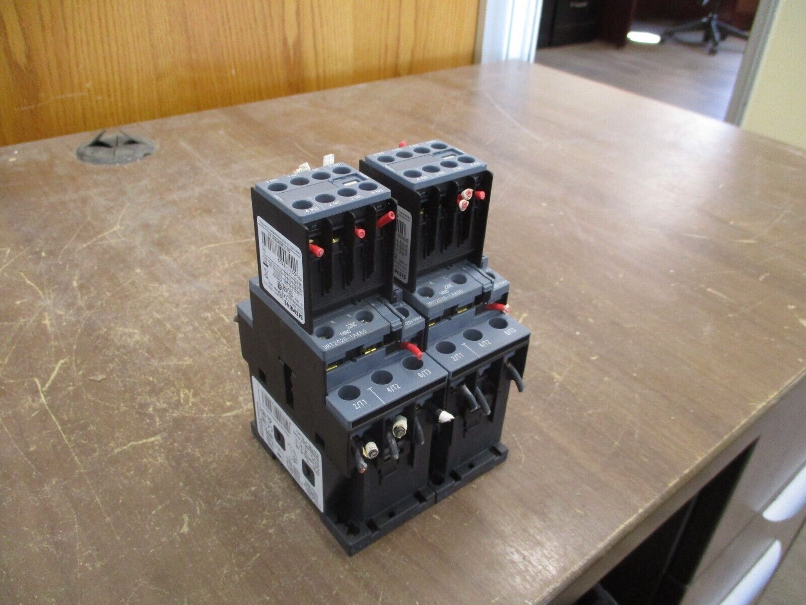 Siemens Reversing Contactor 3RT2026-1AK60 120V Coil 25A 600V Used