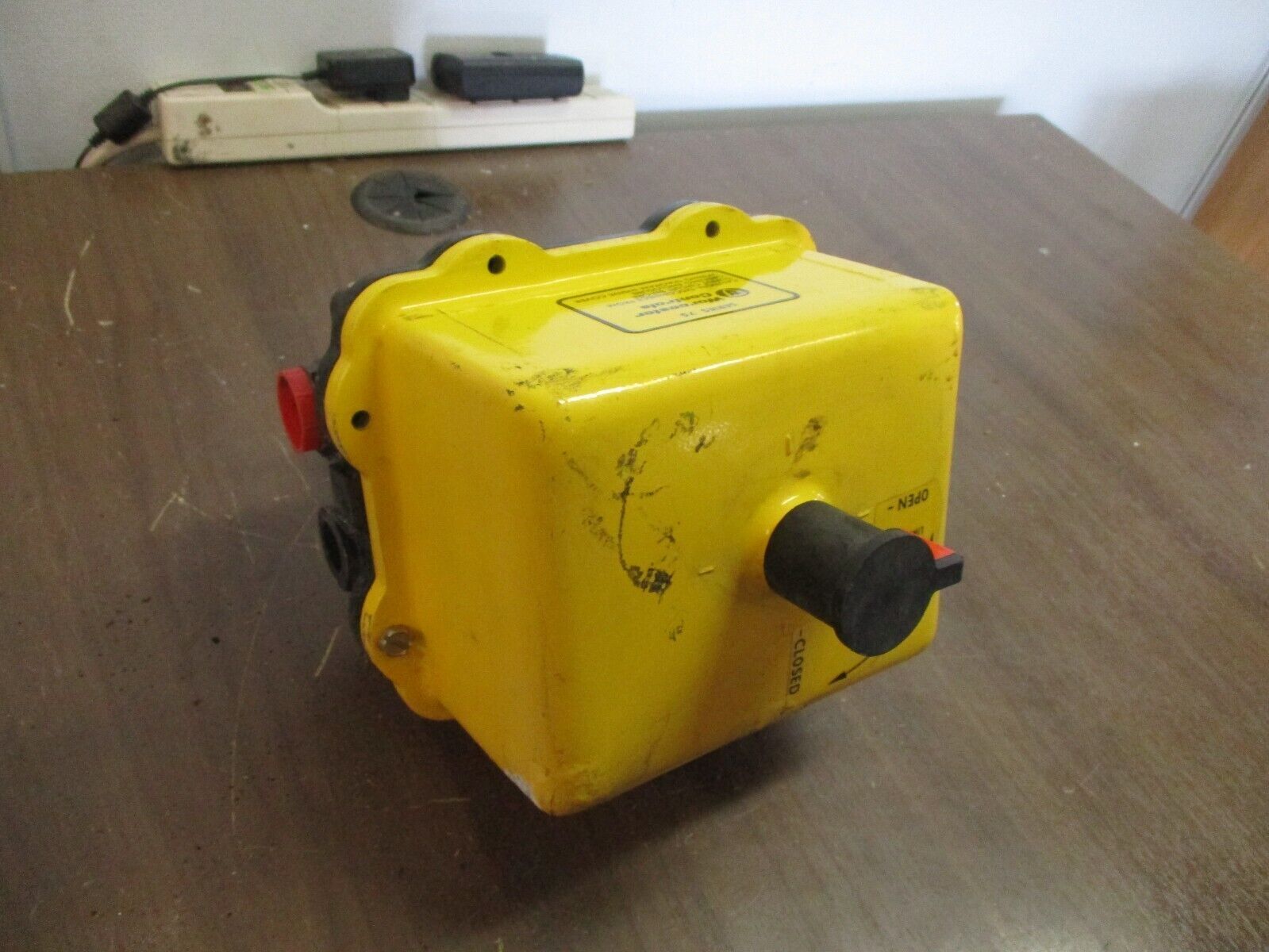 Worcester Actuated Valve 10-75W-M2 R1 150 in-lbs Used