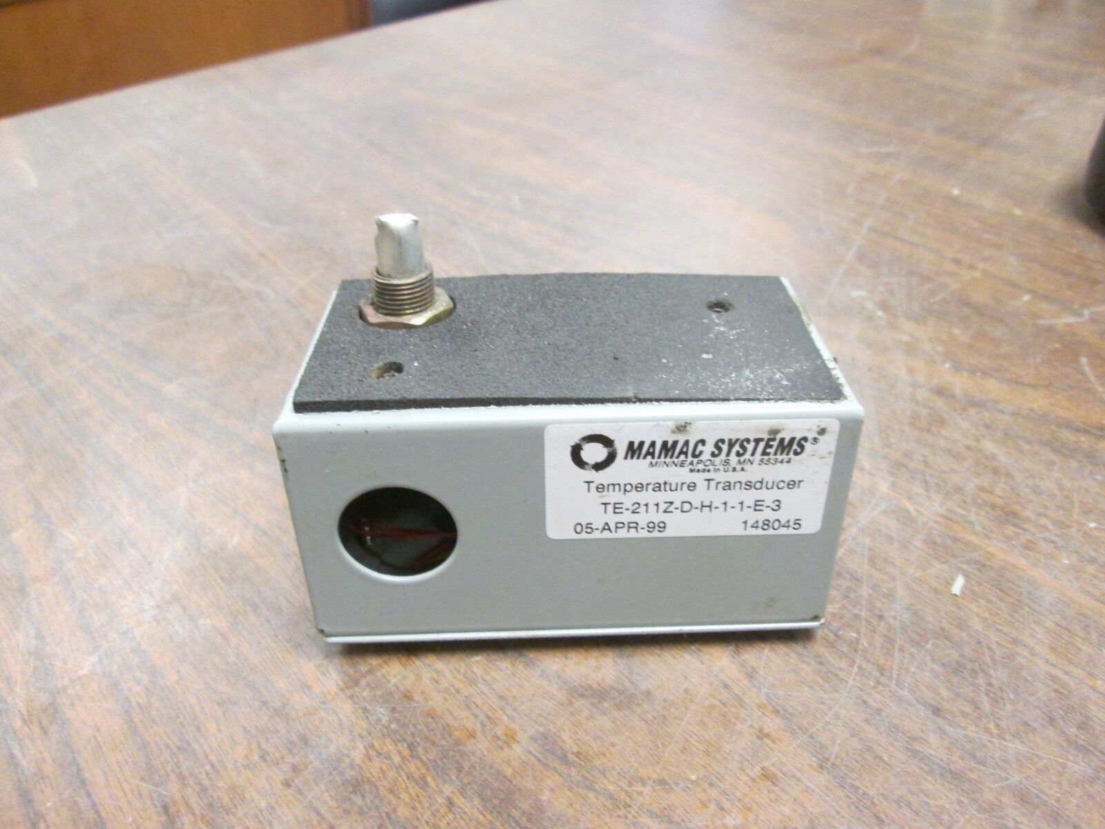 Mamac Systems Temperature Transducer TE-211Z-D-H-1-1-E-3 Used
