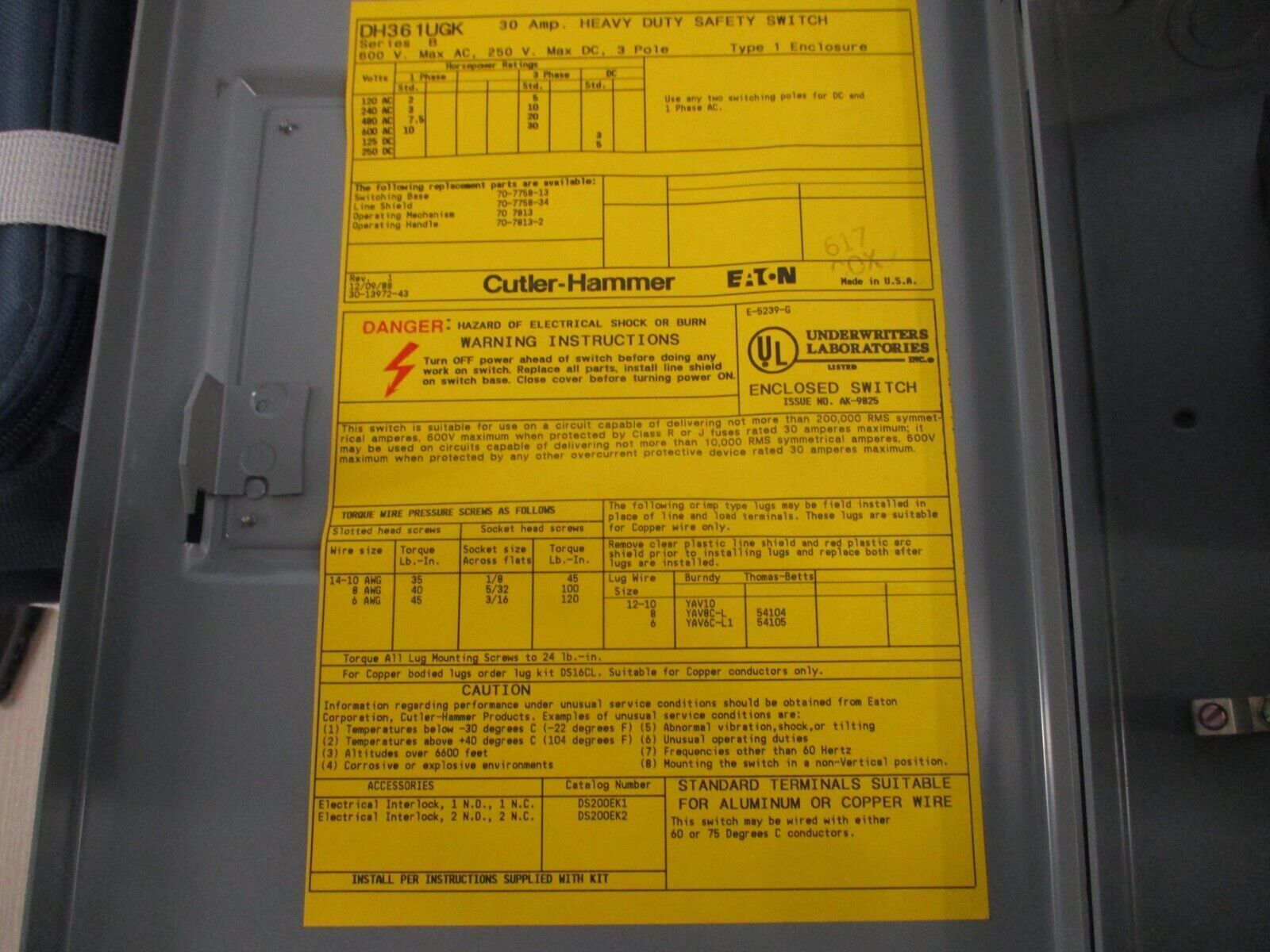 Cutler-Hammer Non-Fusible Safety Switch DH361UGK 30A 600V 3P Type 1 New Surplus