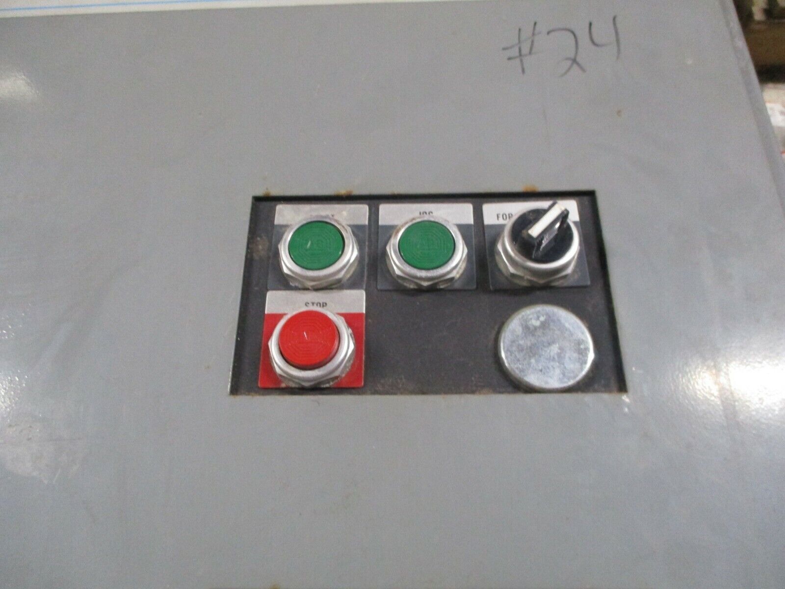 Allen-Bradley AC Drive 1336-B015-ECE-EC3-L1 15HP 3Ph Missing (2) Door Latch Used