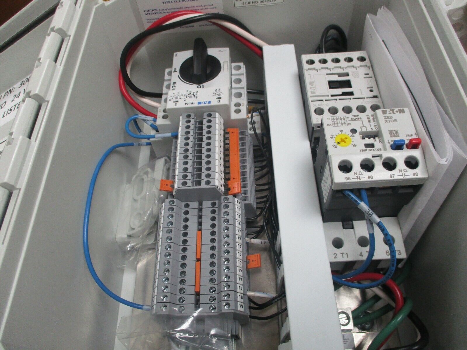 Eaton Type 3R Non-Fusible Combination DILM12-10XTCE012B10 / ZEB XTOE 24VDC Coil