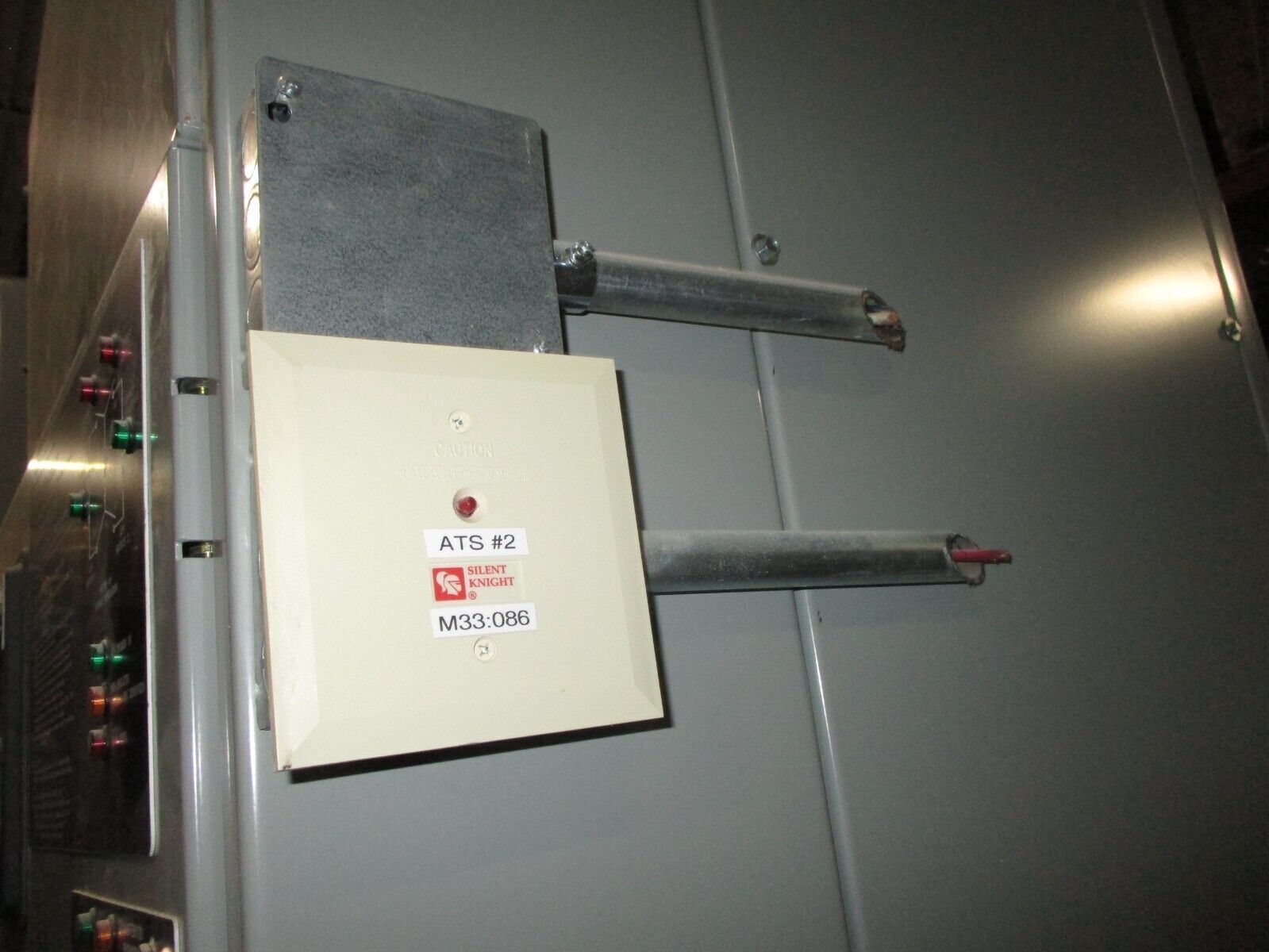CAT / Eaton Bypass Isolation Automatic Transfer Switch BIC8C3X30800XSU 800A Used