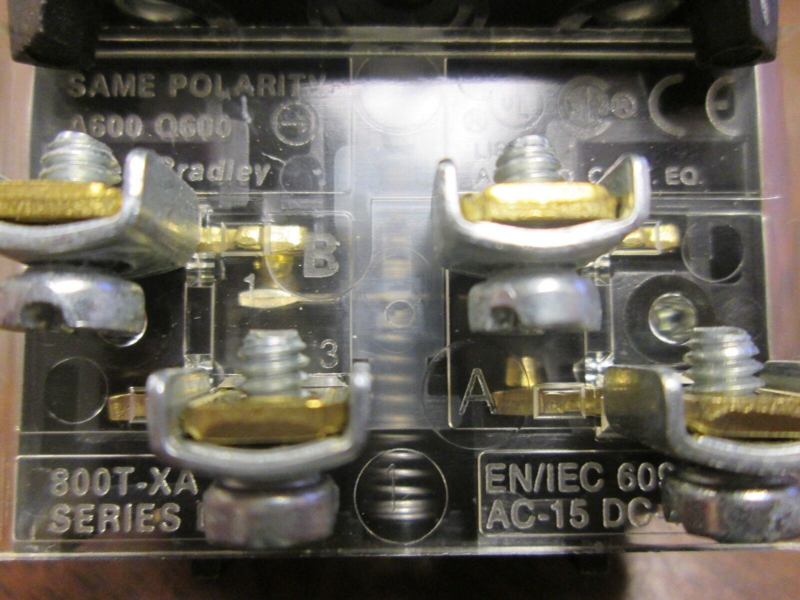 Allen-Bradley Push Button 800T-NX1546 Type 4, 13 *Missing Gaskets* New Surplus