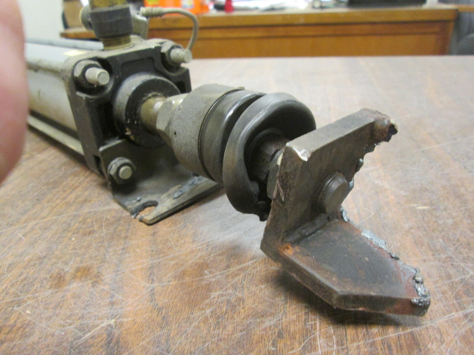 SMC Switch Air Cylinder CDA1 N50-500 Max Press: 9.9 kgf/cm² Used