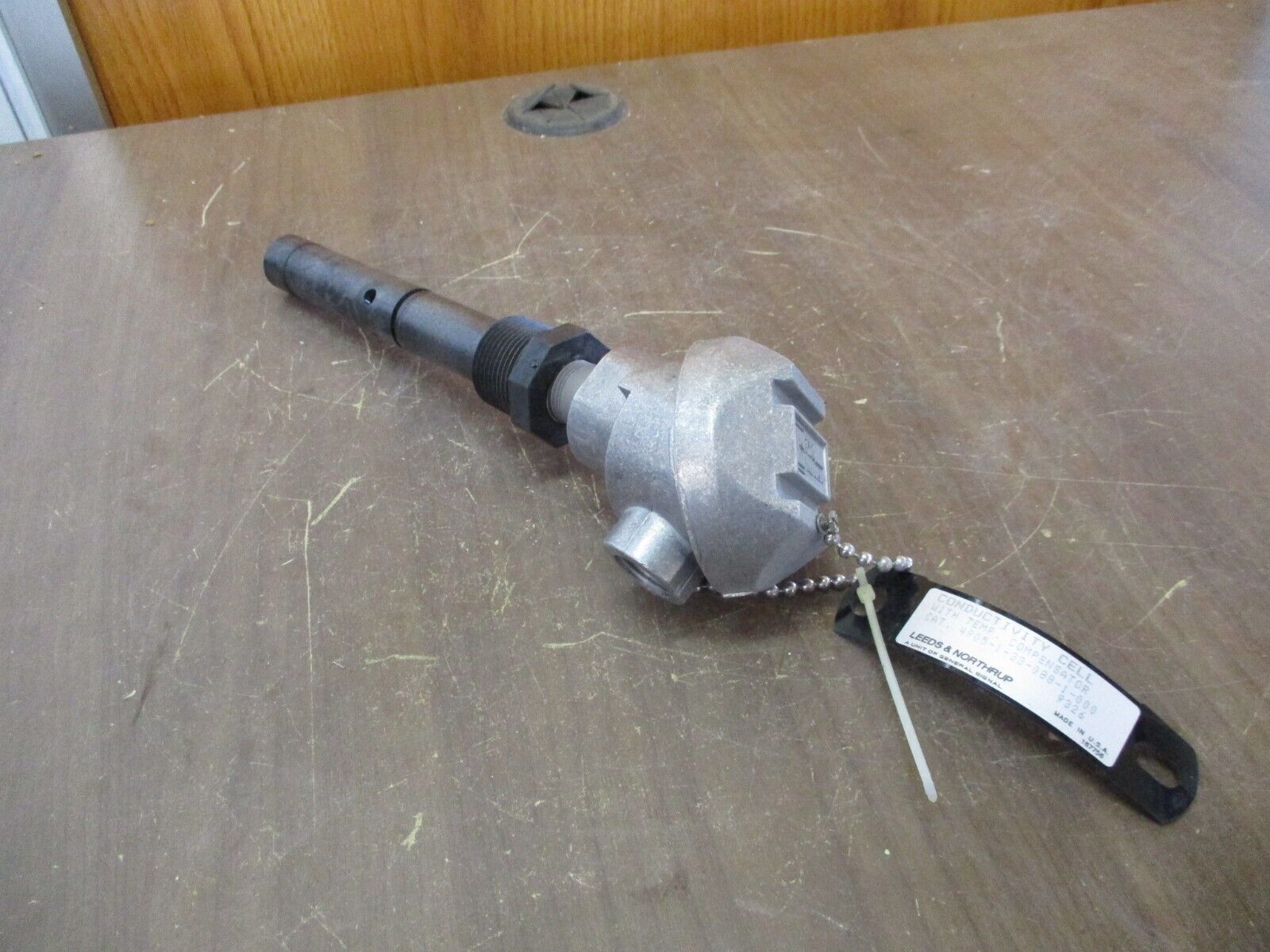 Leeds & Northrup Conductivity Cell 4905-1-33-088-1-000 w/ Temp. Compensator Used