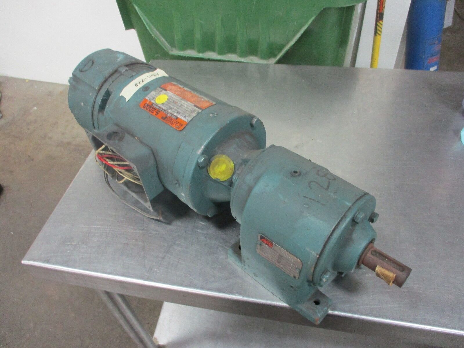 Reliance Duty Master Motor w/ Gear & Brake B797B3127M-XY 1/2HP 1800RPM FR:FB56C
