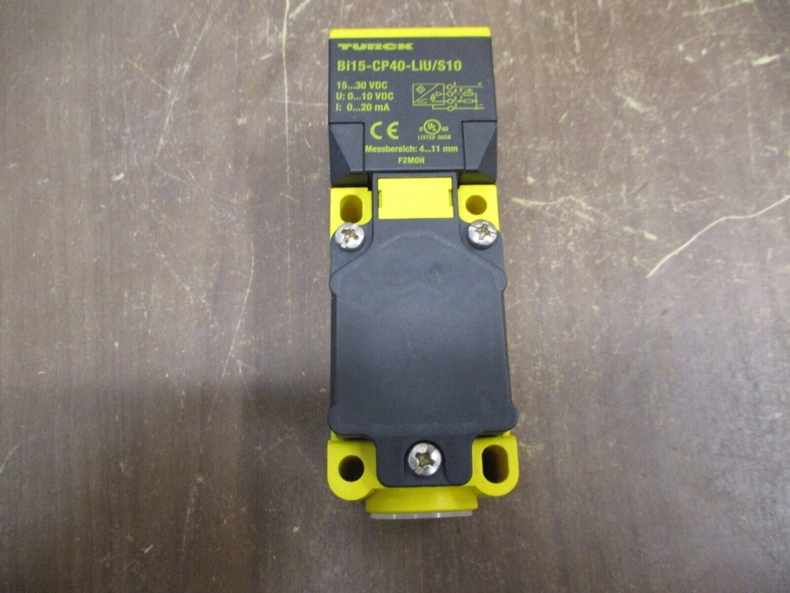 Turck Inductive Sensor Bi15-CP40-LiU/S10 15-30VDC *No Box* New Surplus