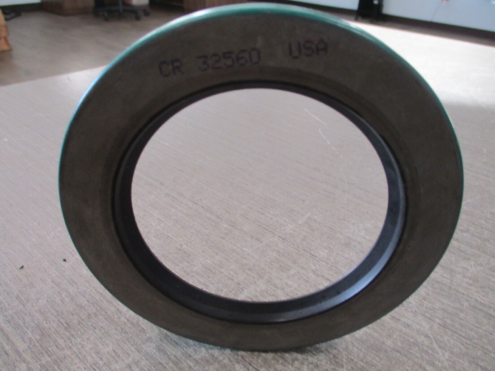 SKF Oil Seal 32560 New Surplus