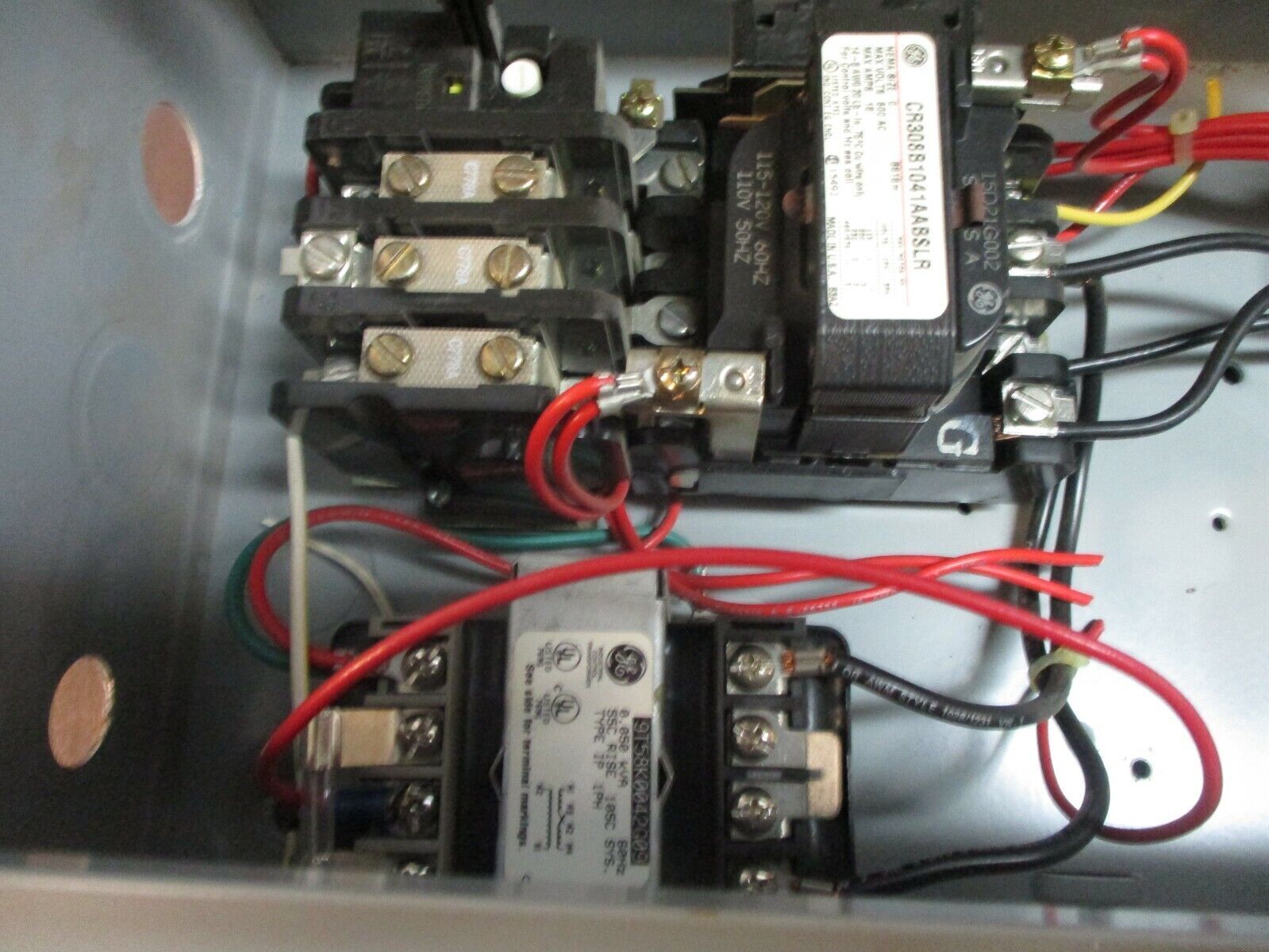 GE Non-Fusible Size 0 Combination CR308B1041AABSLR 115-120V Coil 18A 600V Used