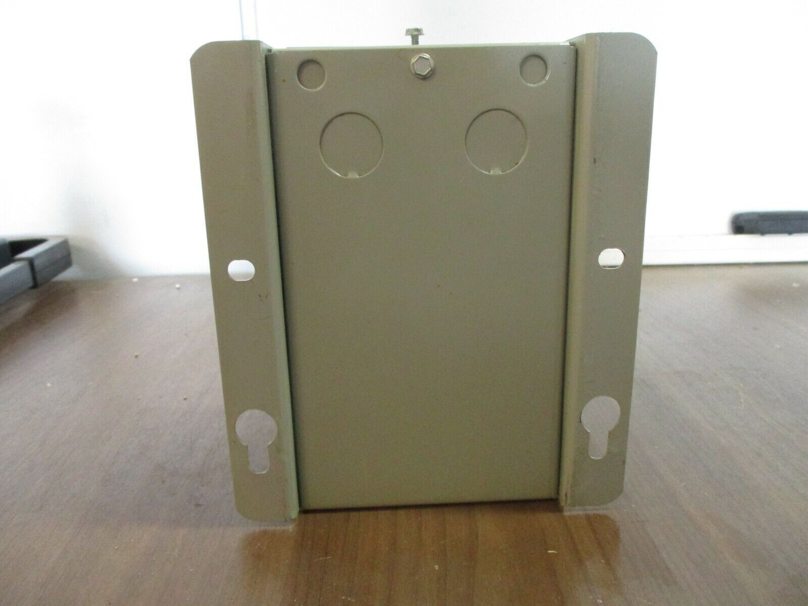 GE Transformer 9T51B0407 0.250kVA Pri: 120/240V Sec: 12/24V 1Ph 50/60Hz Used