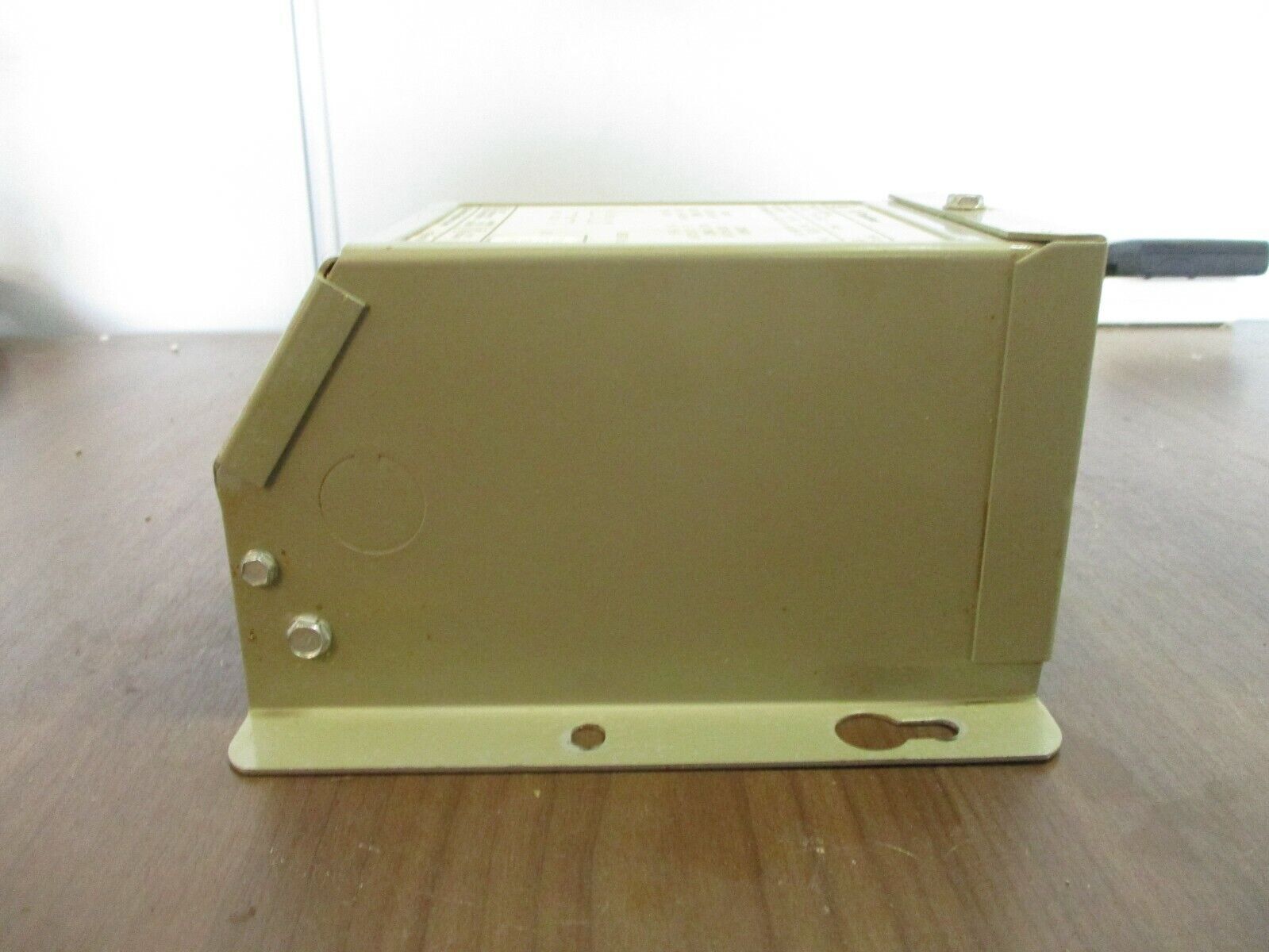 GE Transformer 9T51B0407 0.250kVA Pri: 120/240V Sec: 12/24V 1Ph 50/60Hz Used