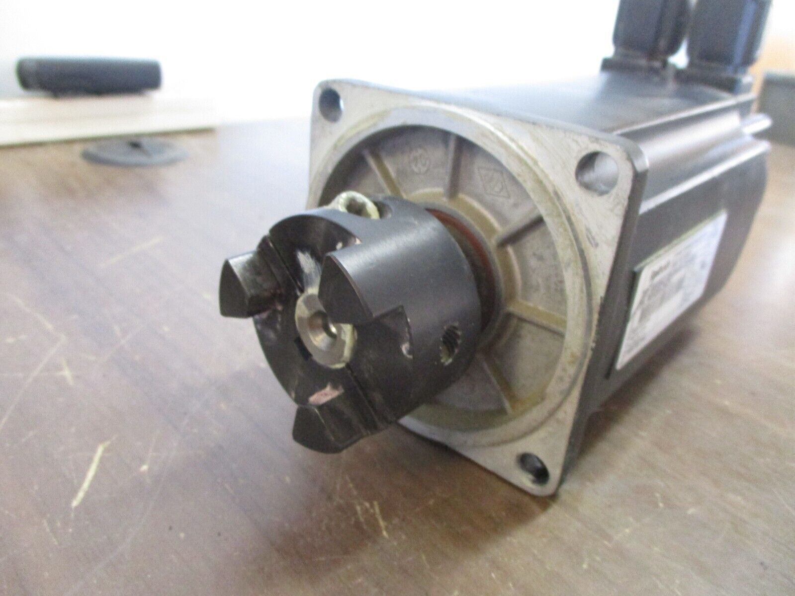 Rexroth Servo Motor MSK050C-0300-NN-M1-UP0-NNNN 3.1A 600V 1.77 Nm/A Used