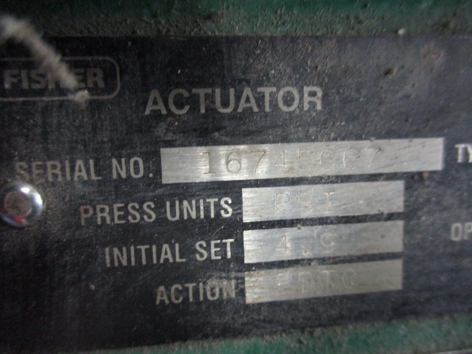 Fisher Diaphragm Control Valve w/ Positioner 1052 / 8580 Used