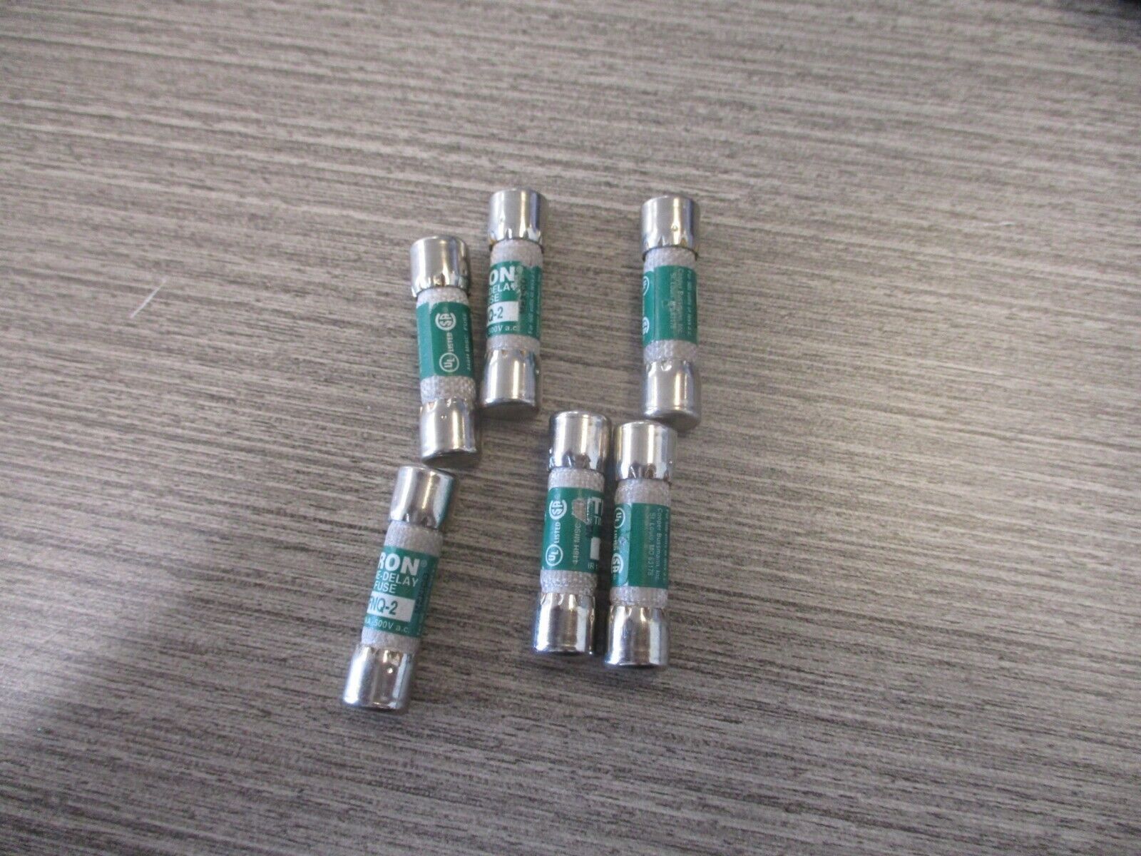 Bussmann Tron Fuse FNQ-2 2A 500V *Lot of 6* Used
