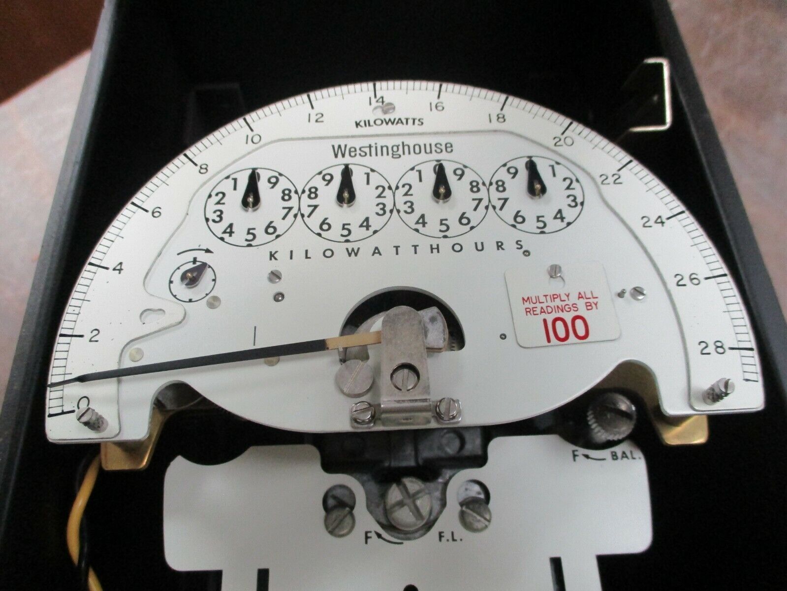 Westinghouse Three Stator Kilowatthour Meter D2B-3FM 120V 60Hz 4W Used
