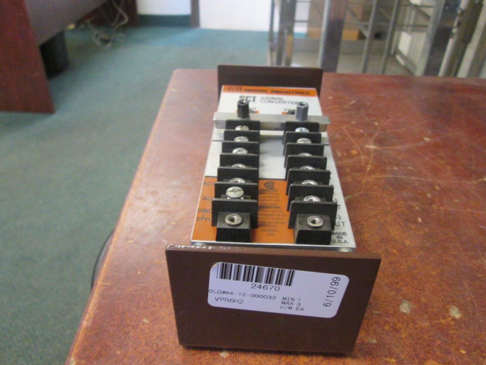 Moore Industries SCT Signal Converter VPR6H2 Used