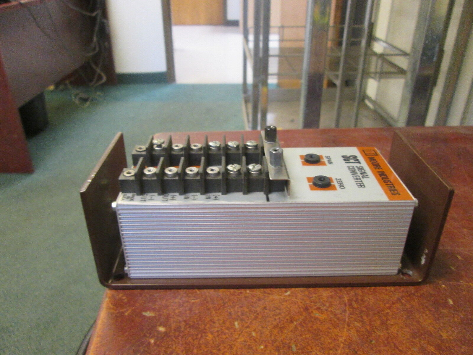 Moore Industries SCT Signal Converter VPR6H2 Used