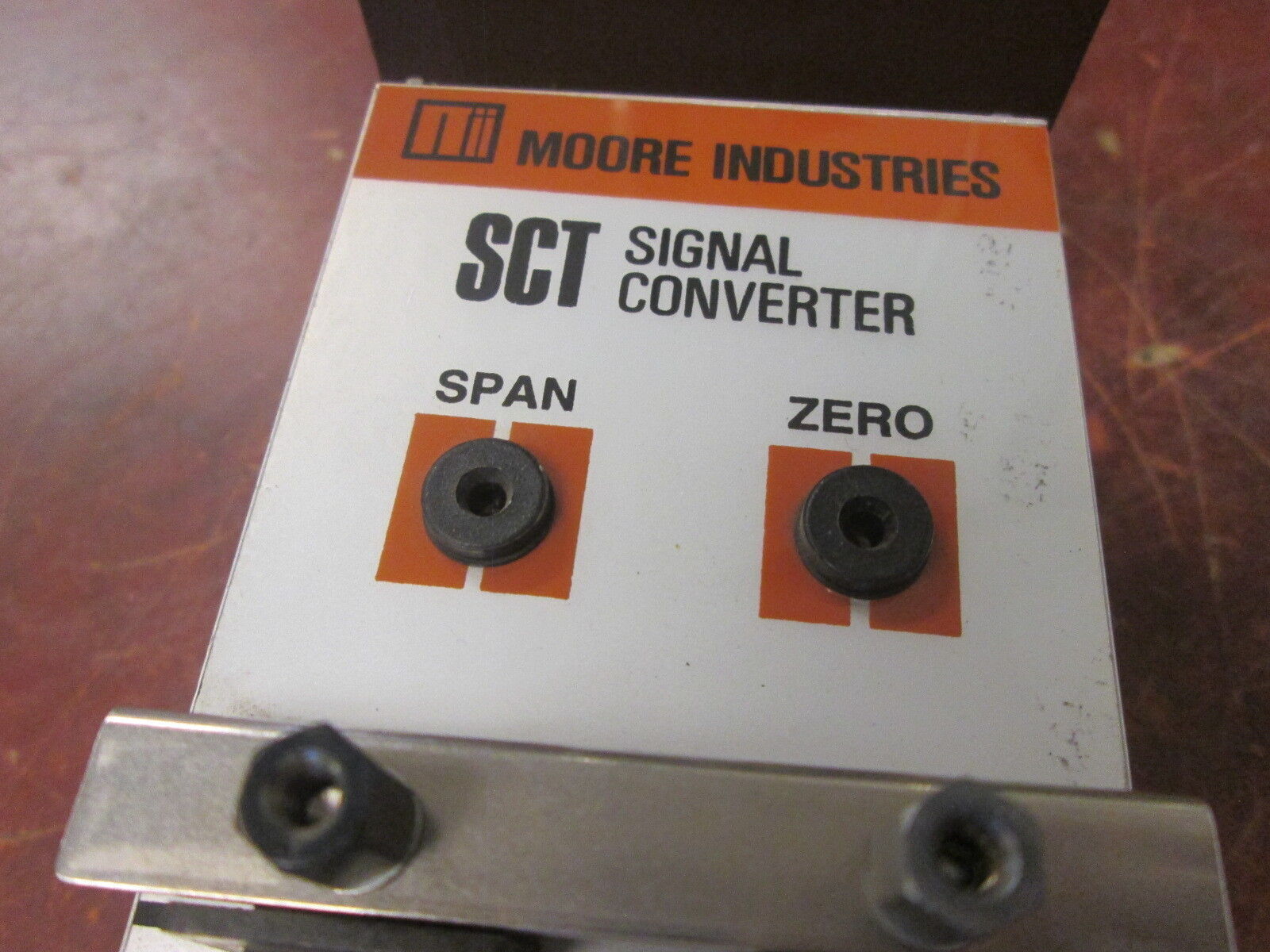 Moore Industries SCT Signal Converter VPR6H2 Used