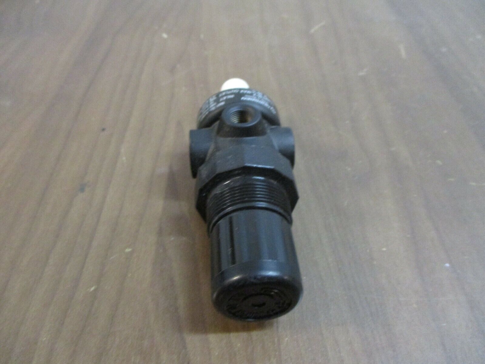 Norgren Filter Regulator B07-101-M3KG Inlet: 150PSIG Outlet: 100PSIG Used