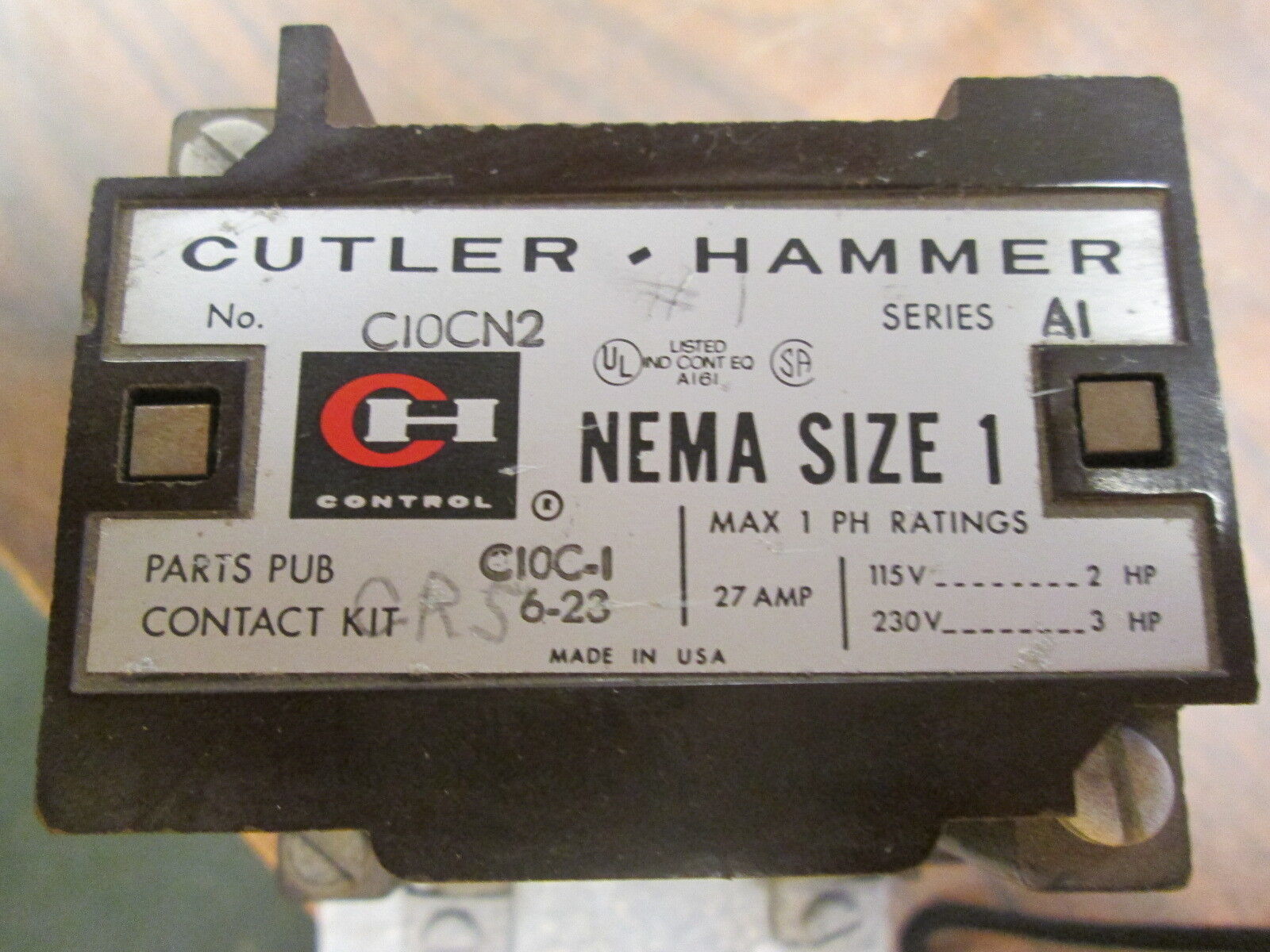 Cutler-Hammer Size 1 Contactor C10CN2 120V Coil 27A *Crack on Side* Used