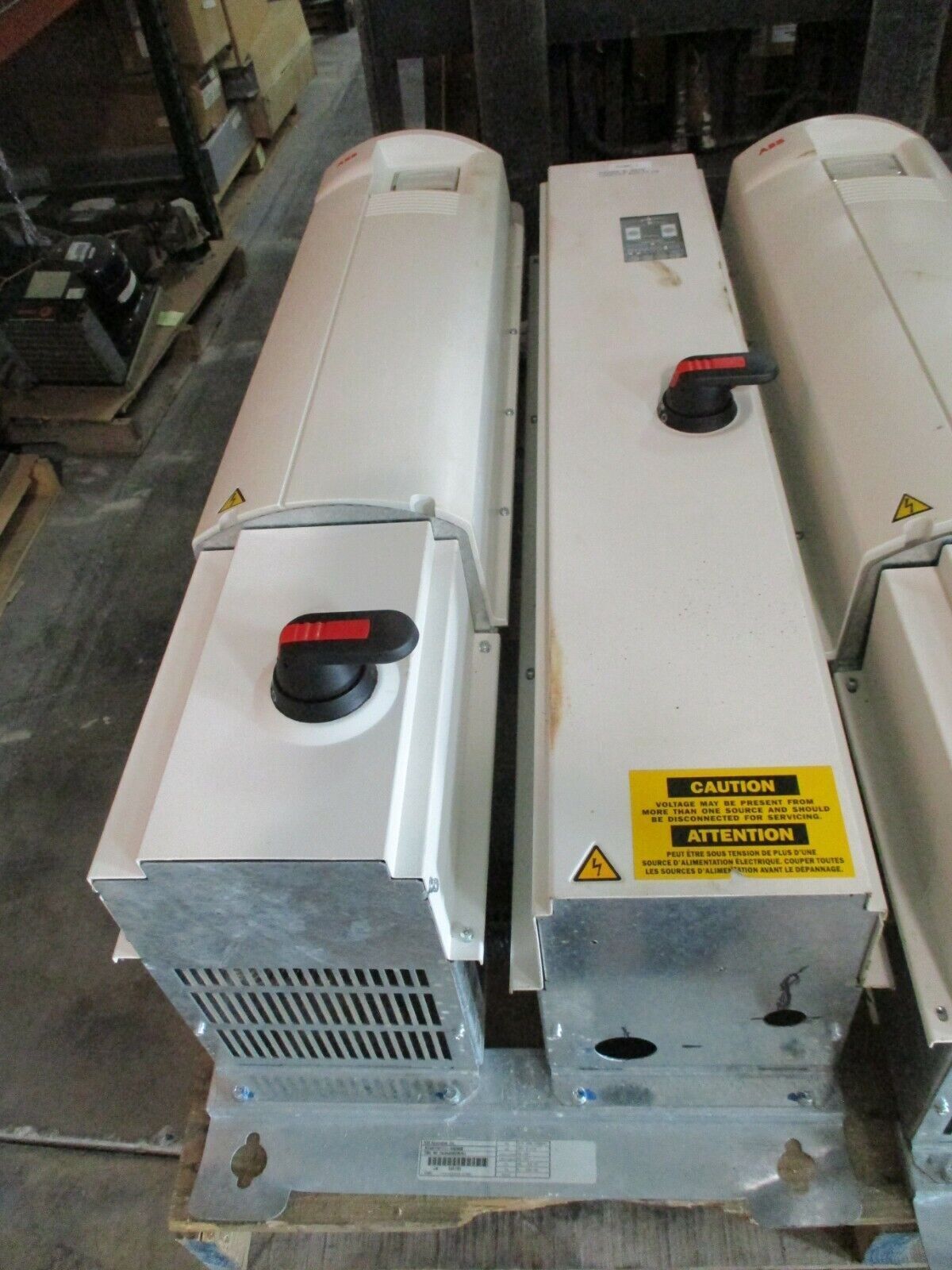 ABB ACH401 AC Drive w/ Bypass ACH401C01122+10AE0000 15HP 3Ph 208-240V Used
