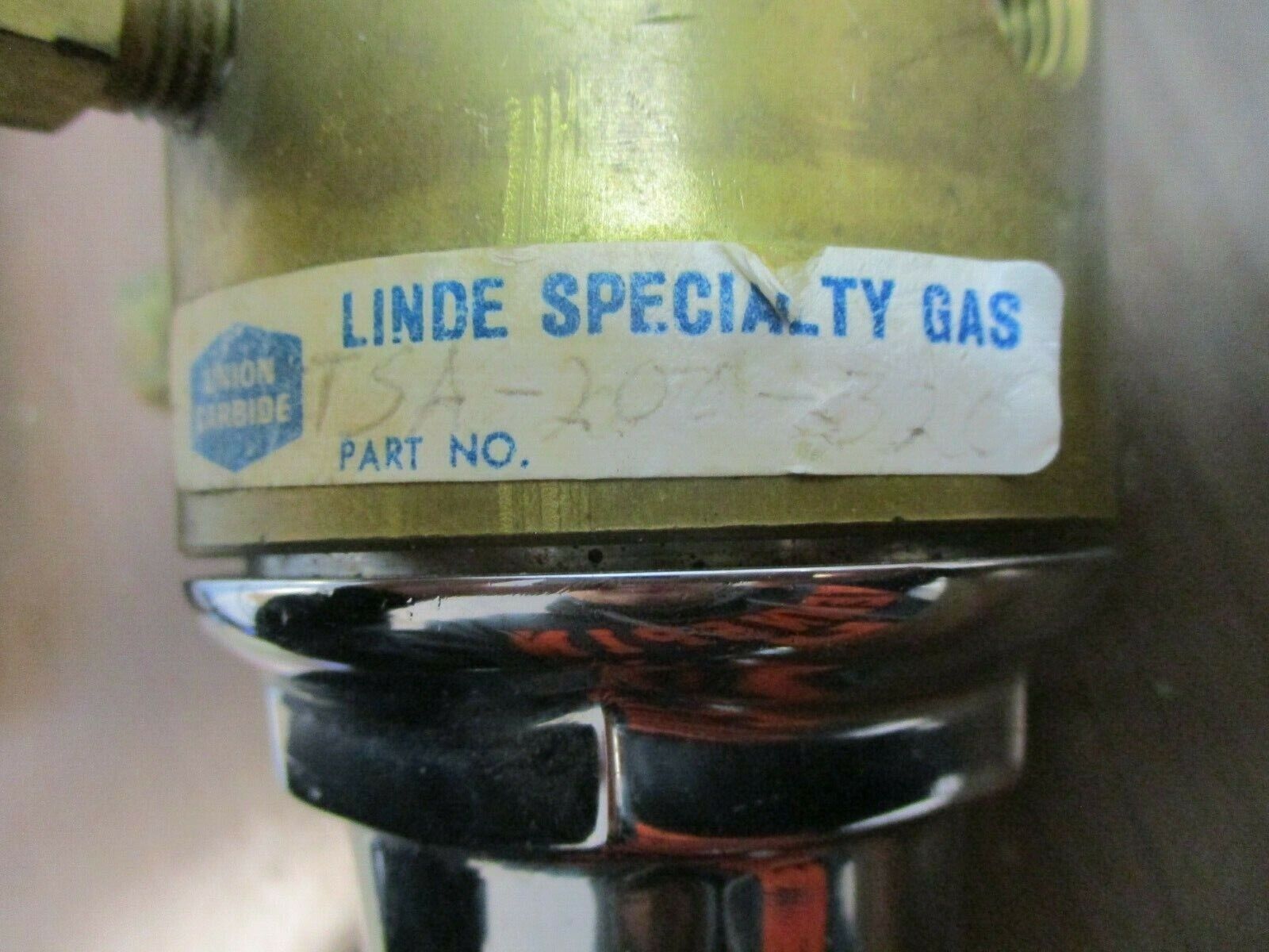 Union Carbide Purox Gas Regulator TSA-200-320 Used