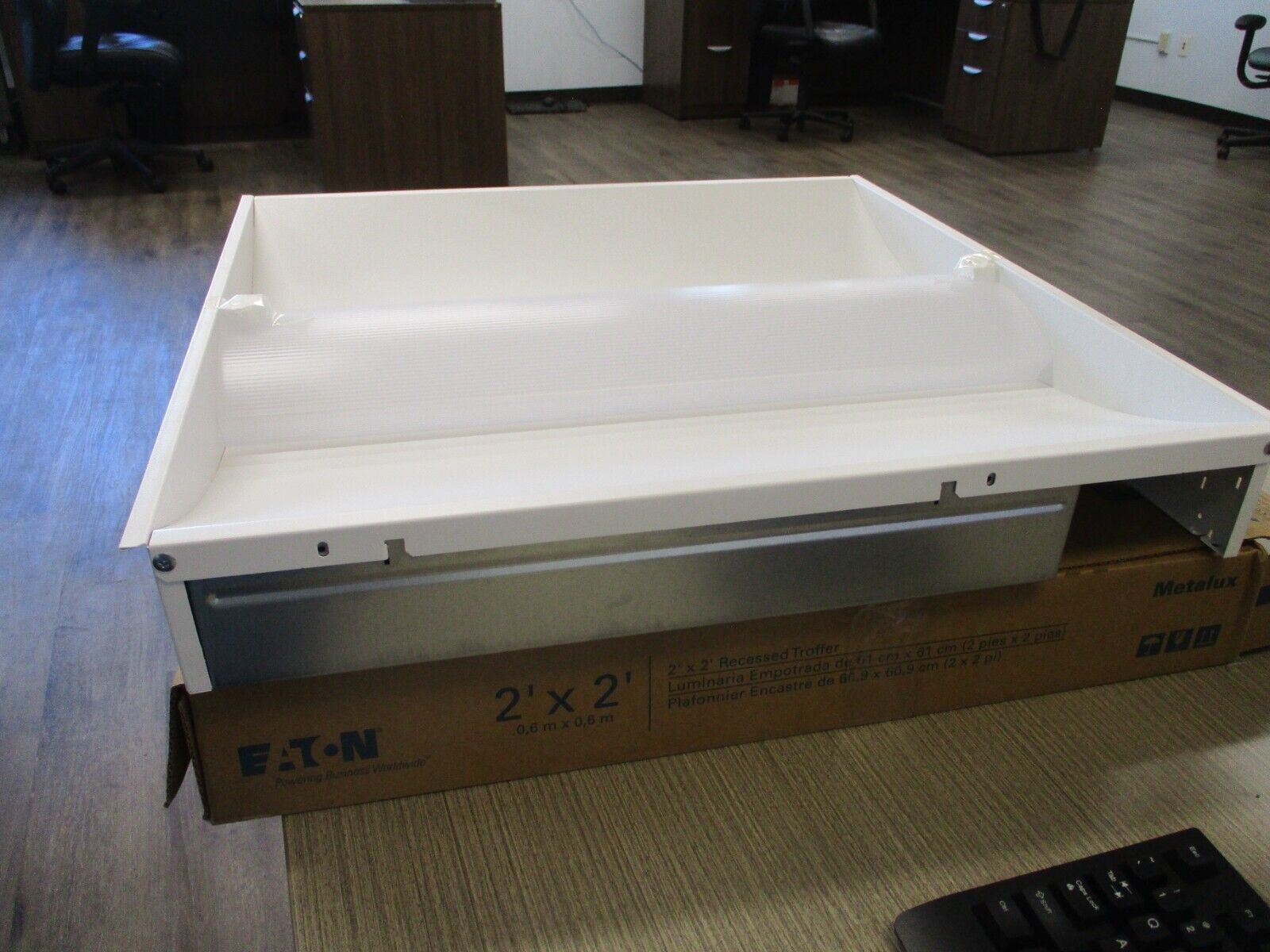 Eaton Metalux Recessed Troffer 22CZ2-20-UNV-L835-CD1-U 2'x2' *New Surplus*