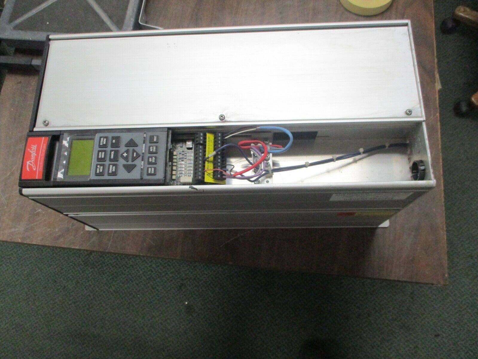 Danfoss VLT 6000 AC Drive 175Z7366 20HP 3P *Missing Terminal Cover* Used