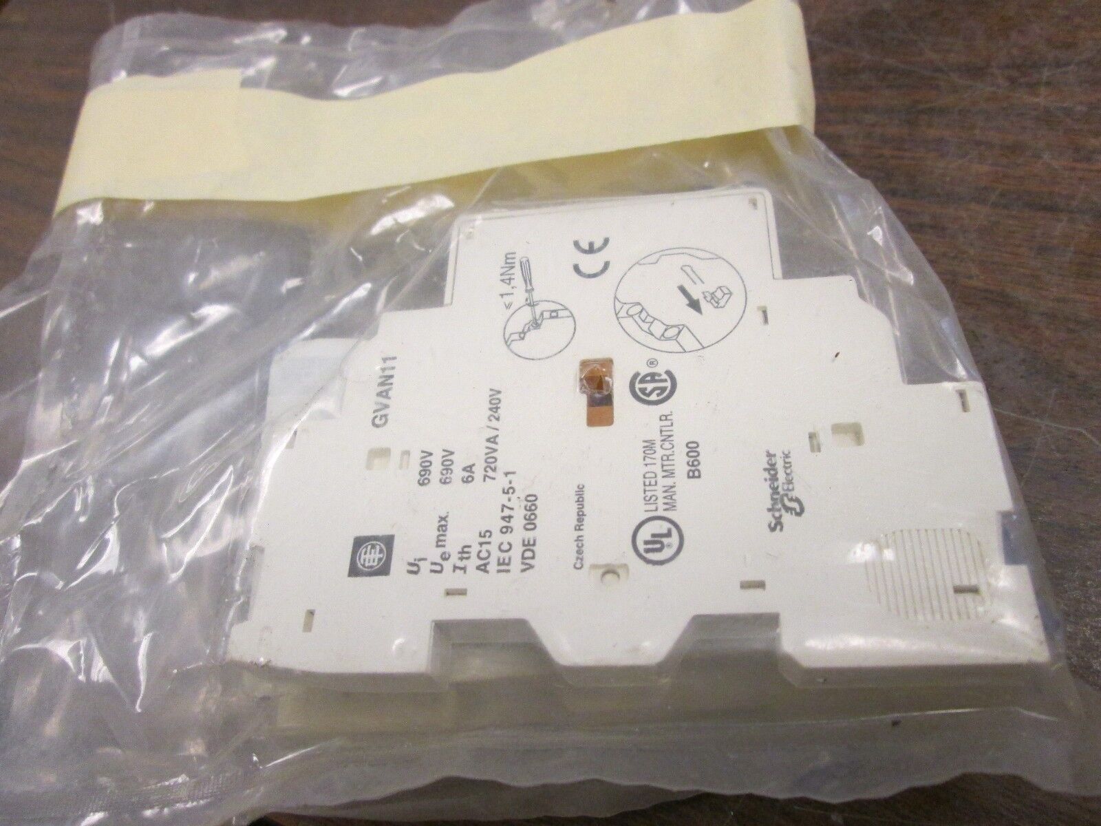 Telemecanique Side Mount Aux Contact GVAN11 NA+NC Lot of 2 New Surplus