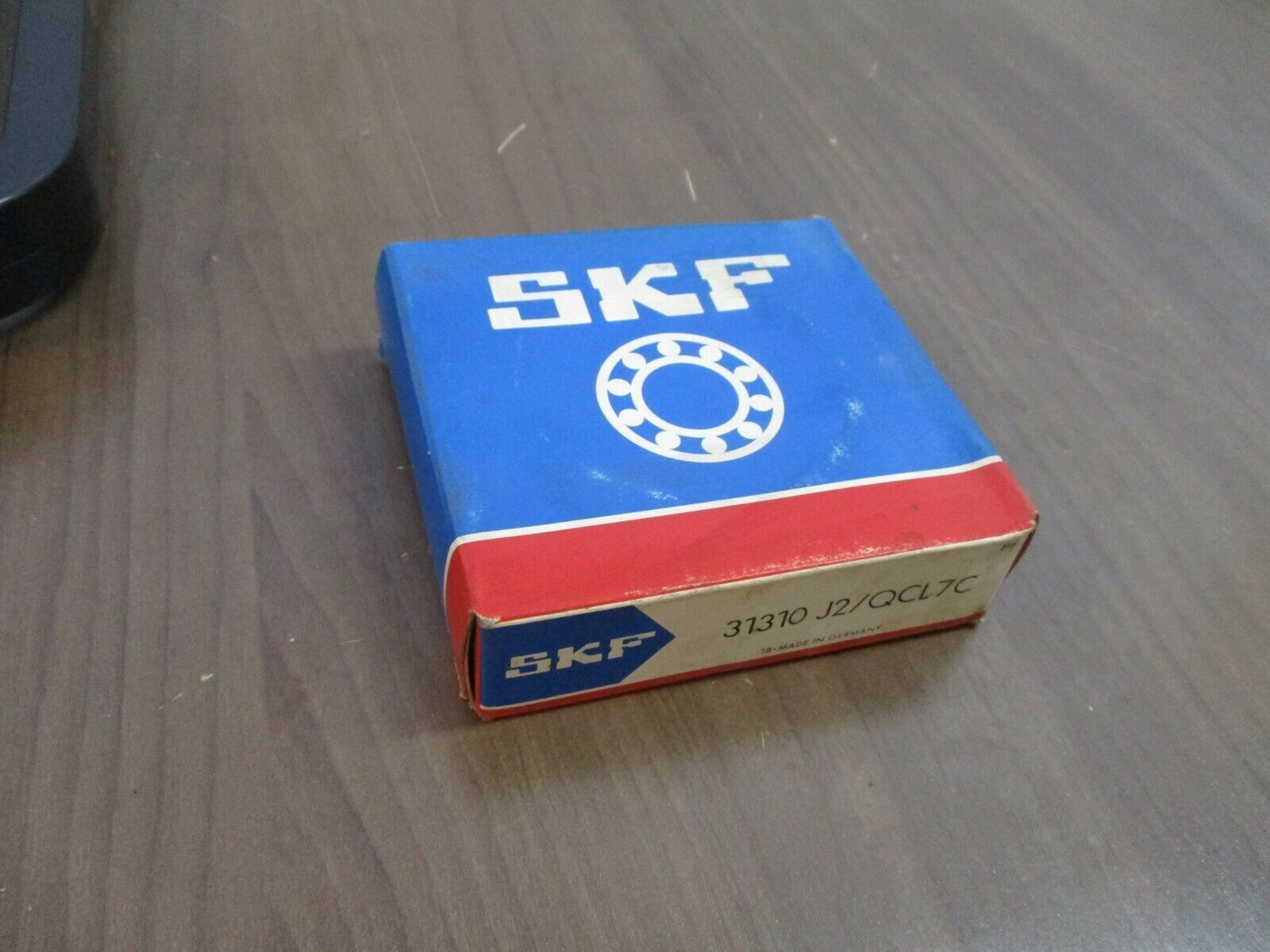 SkF Tapered Roller Bearing 31310 J2/QCL7C New Surplus