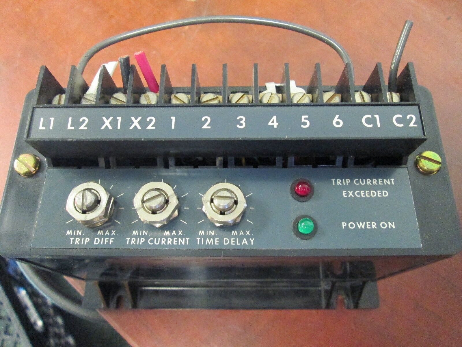 Allen-Bradley AC Current Relay 809S-AB100A1 120V Supply 7.5A .42-5A Trip Range