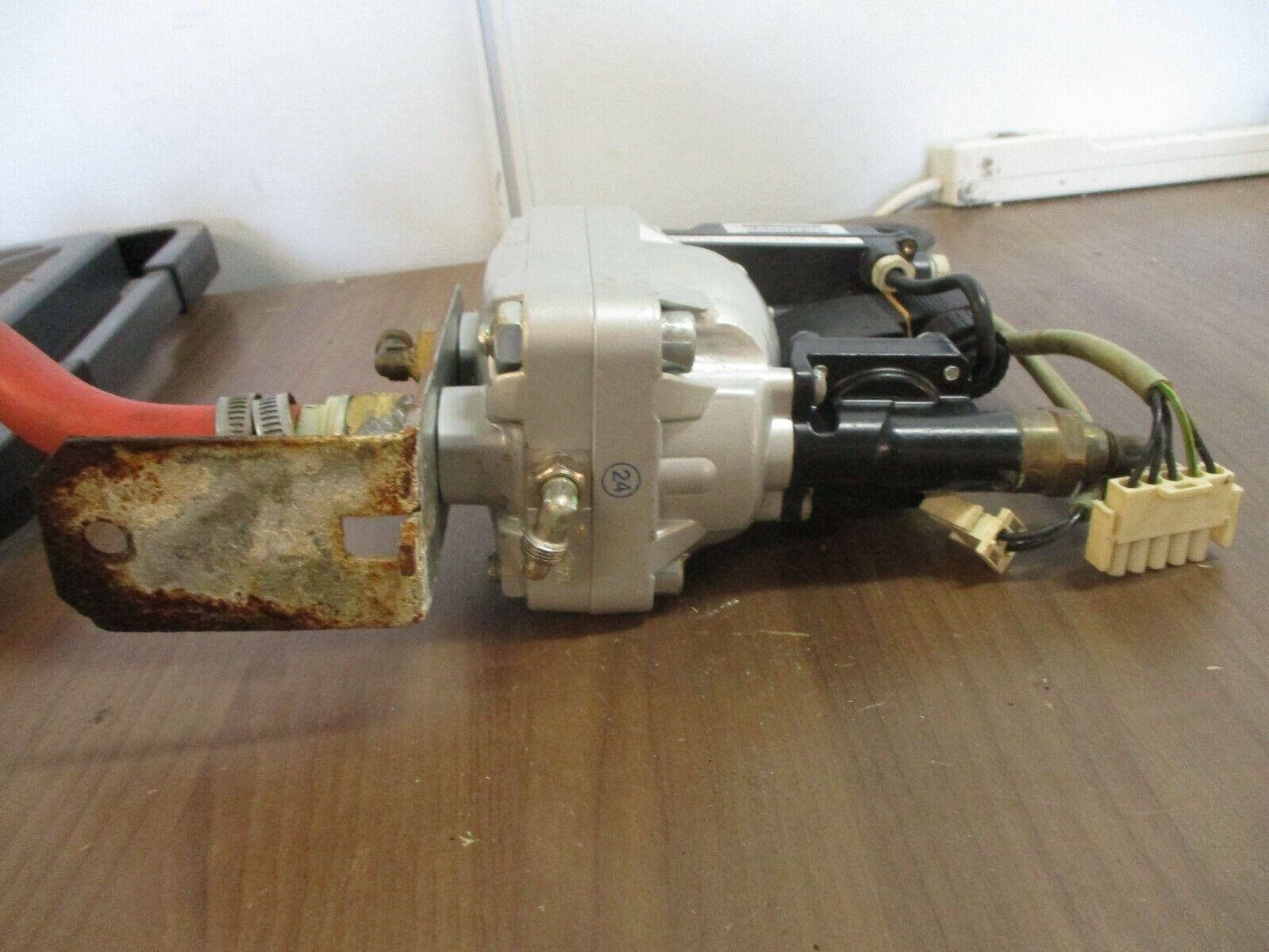 Atlas Copco Automatic Drain Valve 1622855185 115VAC 50-60Hz 2VA 12-215PSIG Used
