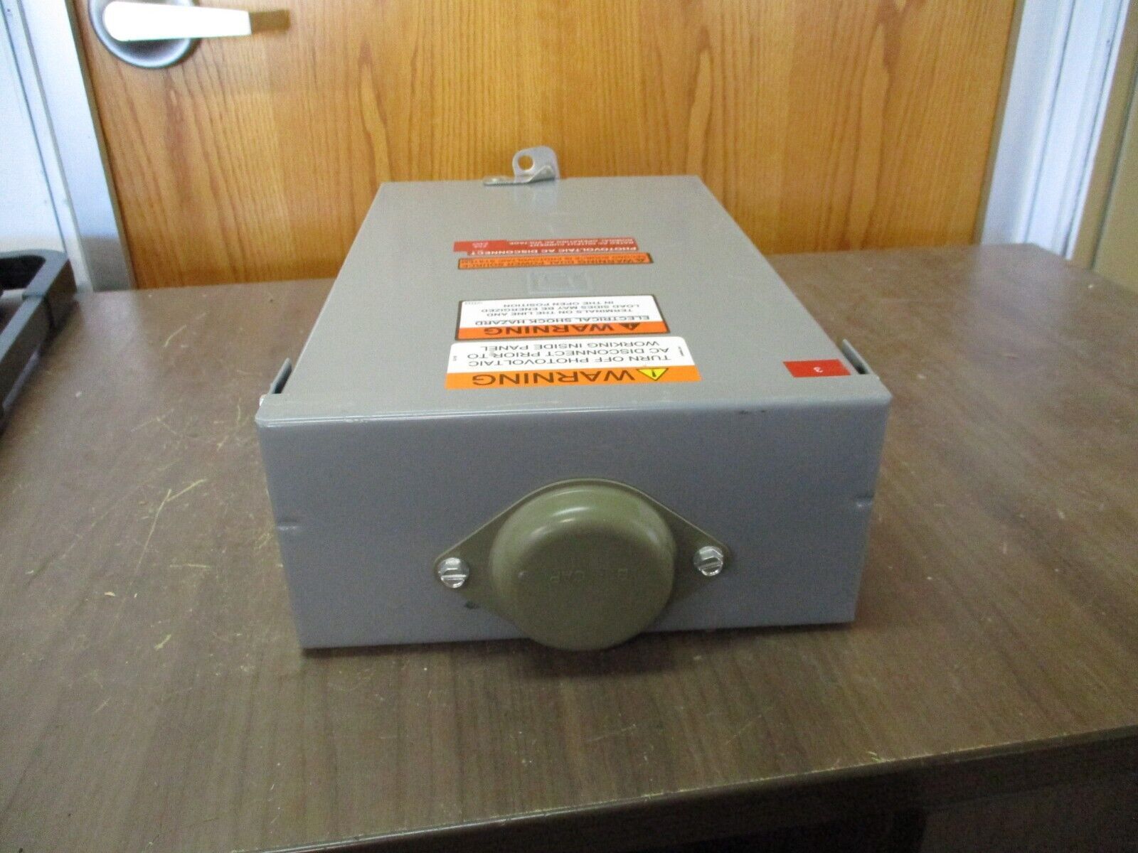 Square D Homeline 3R Load Center HOM4-8L125GRB Ser. 001 125A 120/240V 1Ph Used