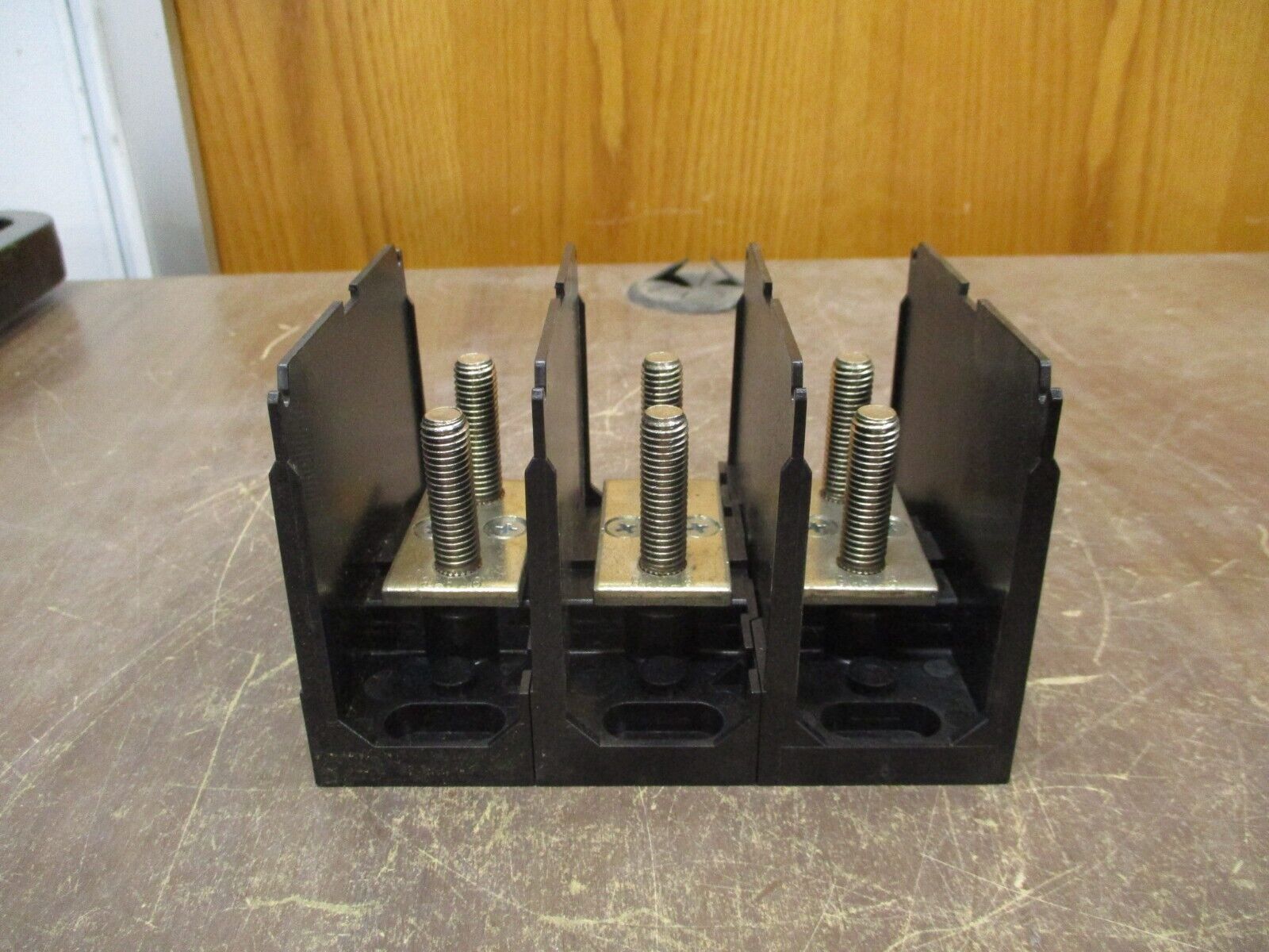 Marathon Power Distribution Block 1333564 310A 600V 3P Line/Load: M10 STUD