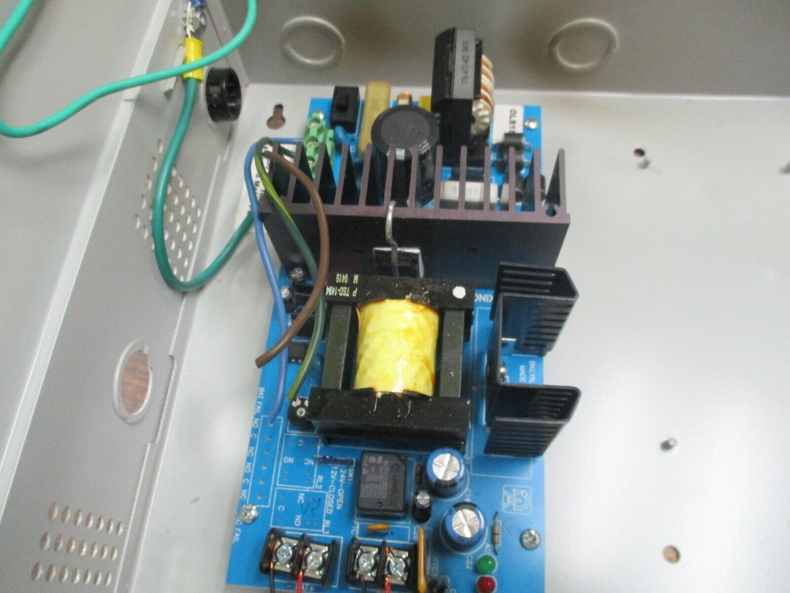 Altronix High Current Power Supply/Charger SMP7CTX Used