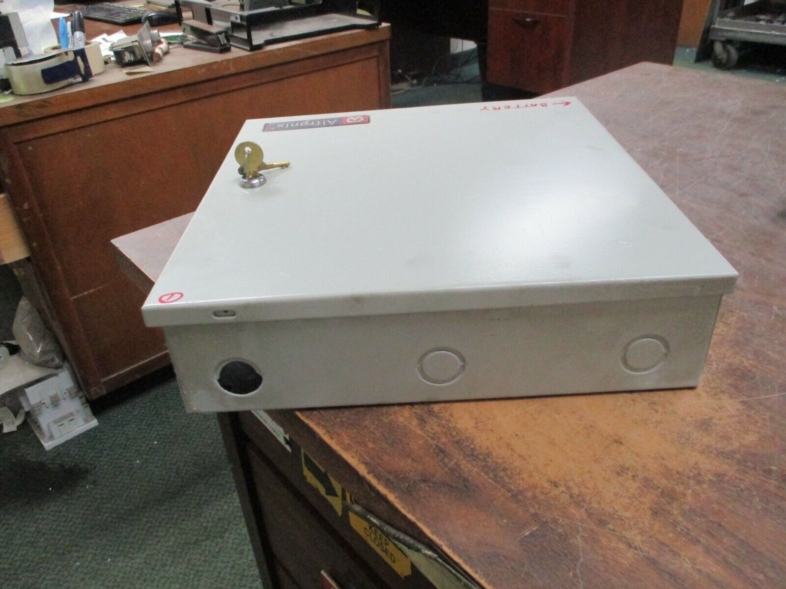 Altronix High Current Power Supply/Charger SMP7CTX Used