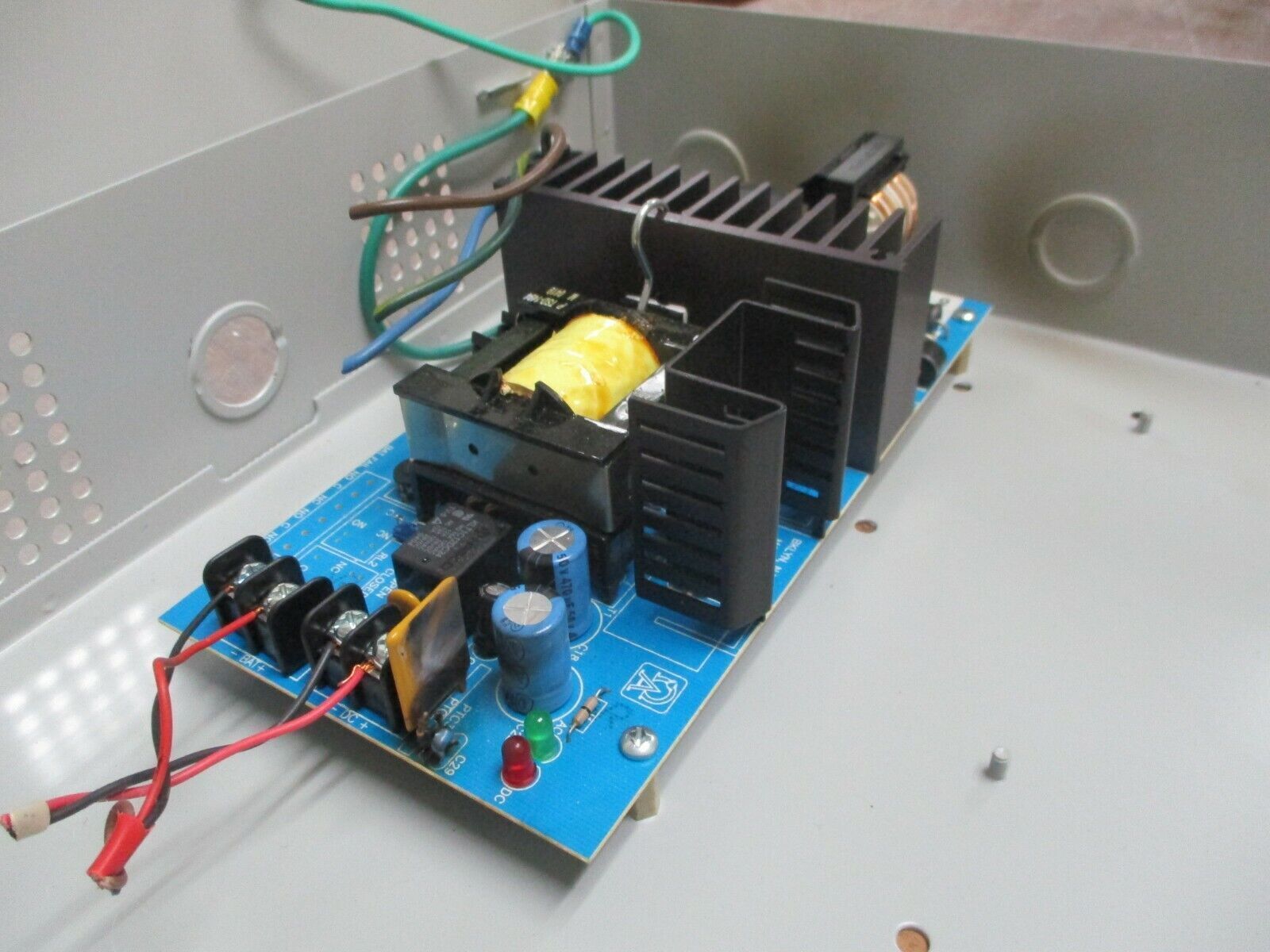 Altronix High Current Power Supply/Charger SMP7CTX Used