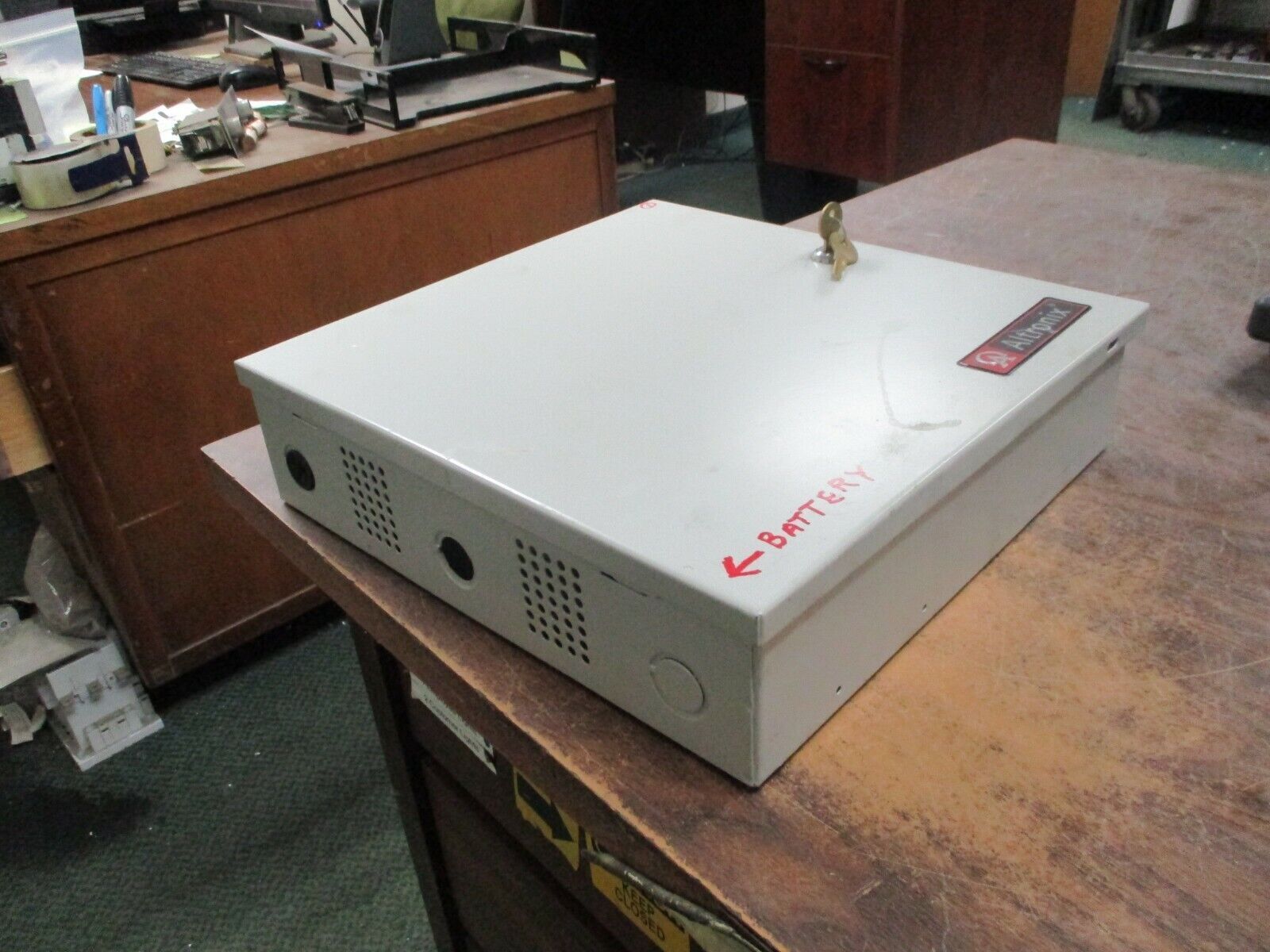 Altronix High Current Power Supply/Charger SMP7CTX Used