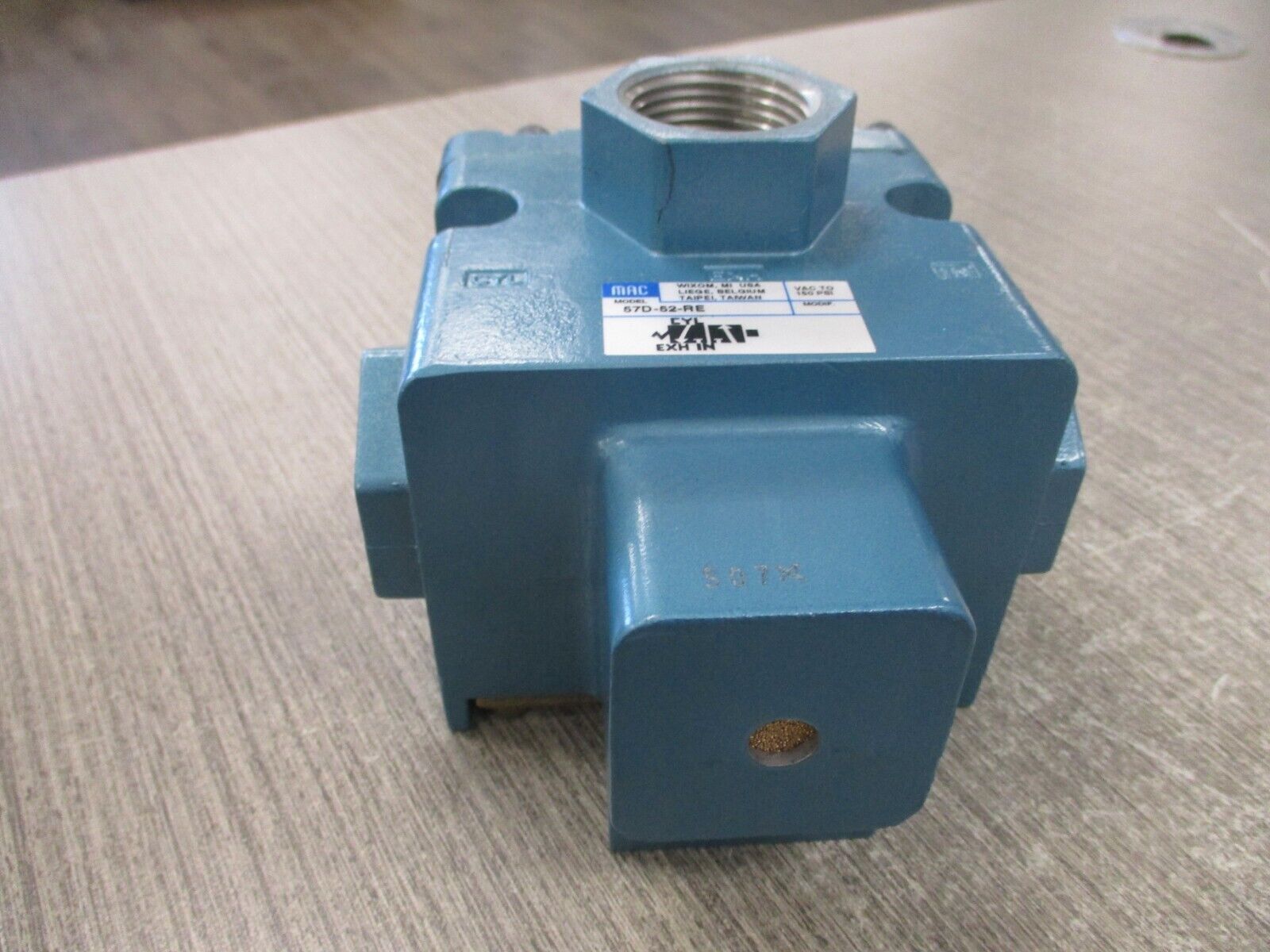 MAC Pilot Valve 57D-52-RE VAC-150 PSI *No Box* New Surplus